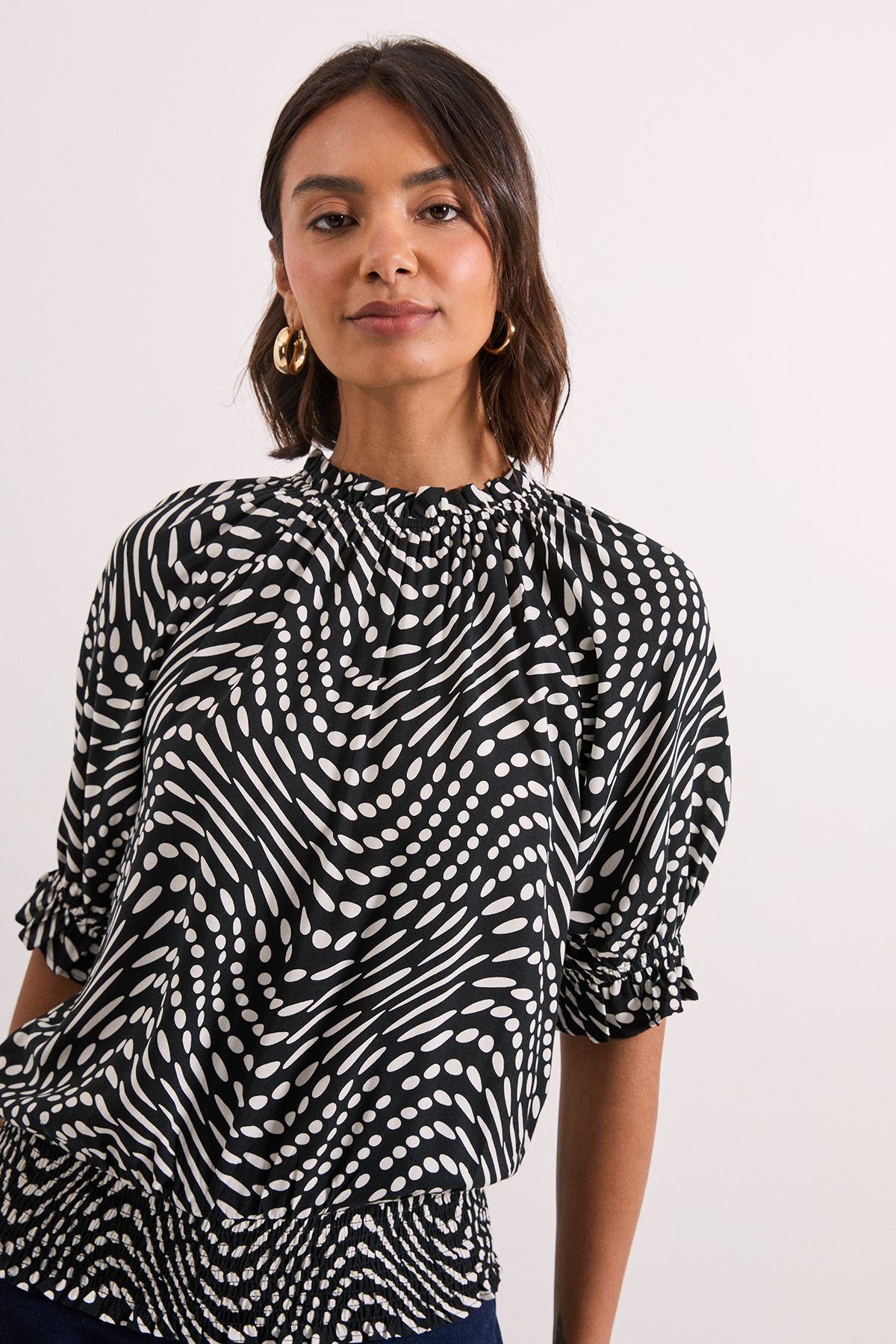 Dorothy Perkins Frill Neck Shirred Cuff Blouse Mono image 4