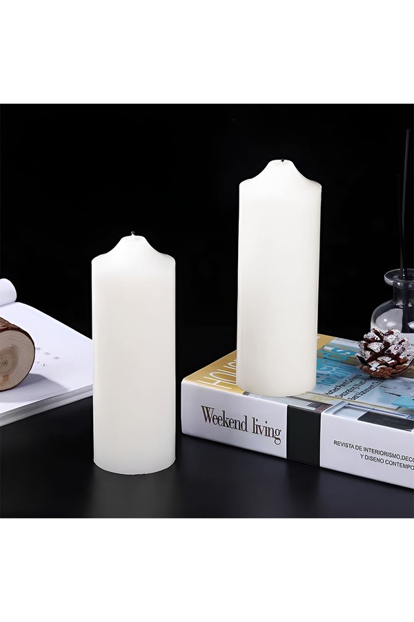 Living and Home 2Pcs White Taper Candles Paraffin Wax Candle with Pointed Tip for Dinner or Decor