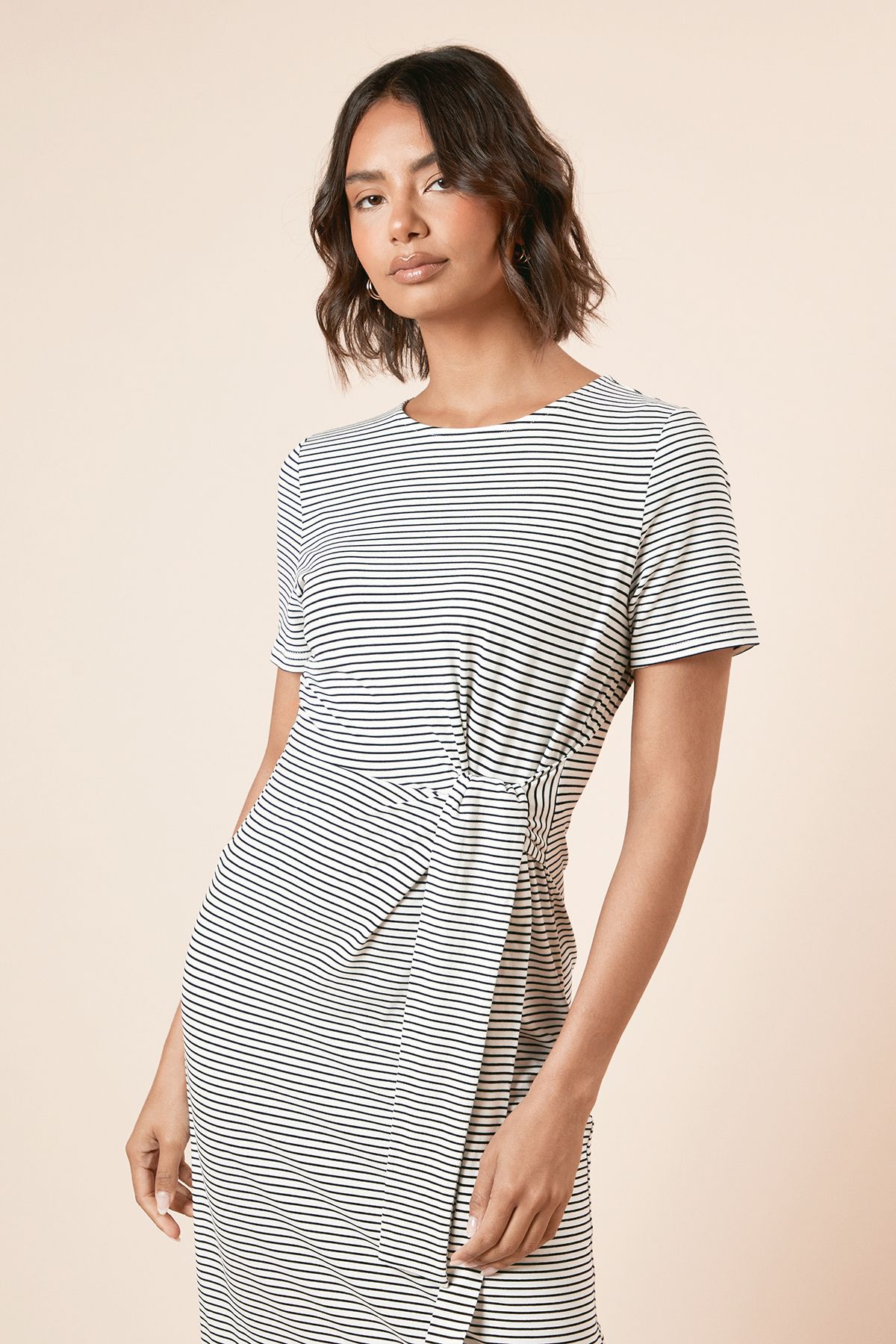 Dorothy Perkins Knot Detail Stripe T Shirt Dress Mono image 2