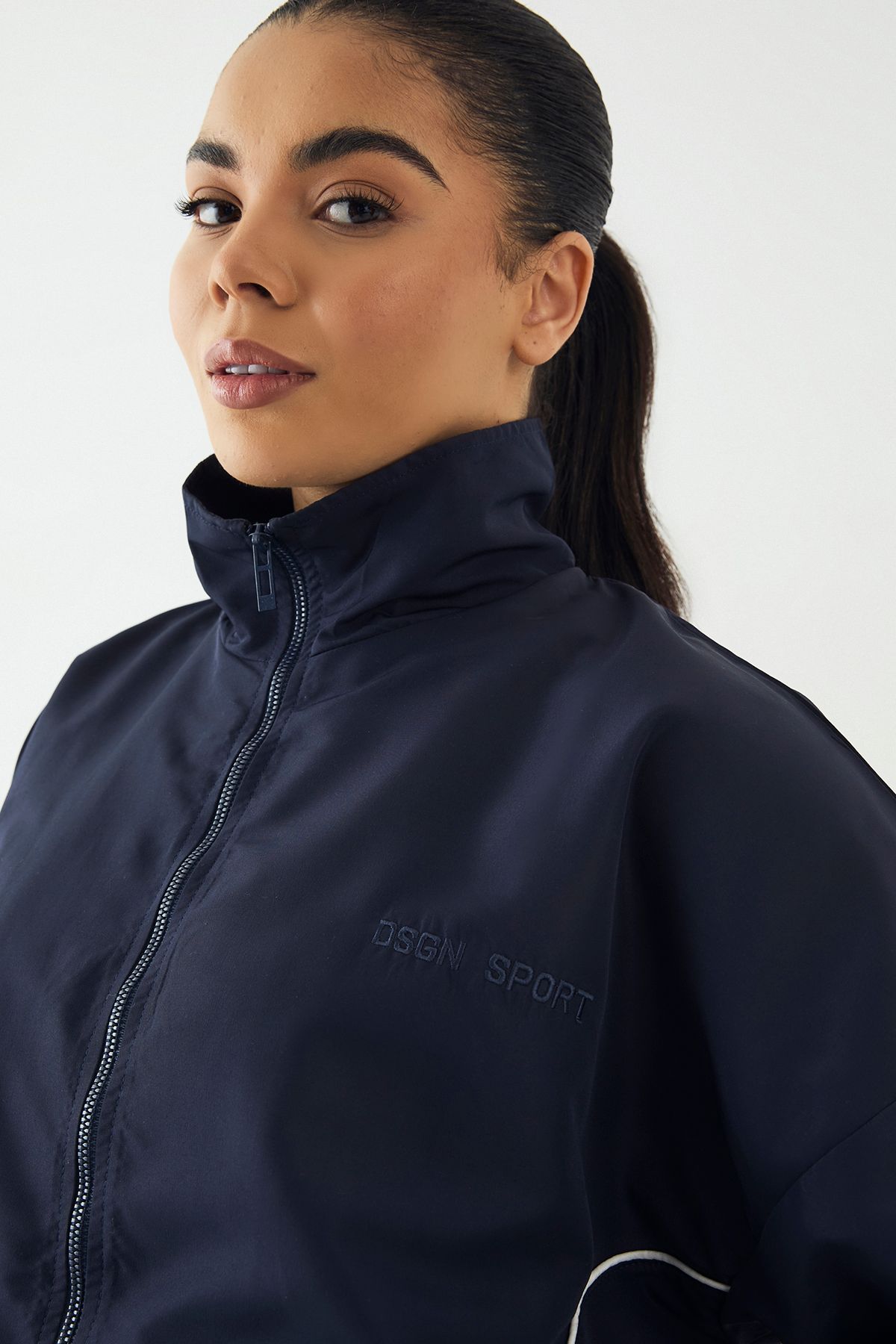 DSGN Studio DSGN Studio Training Club Nylon Track Jacket Navy image 4