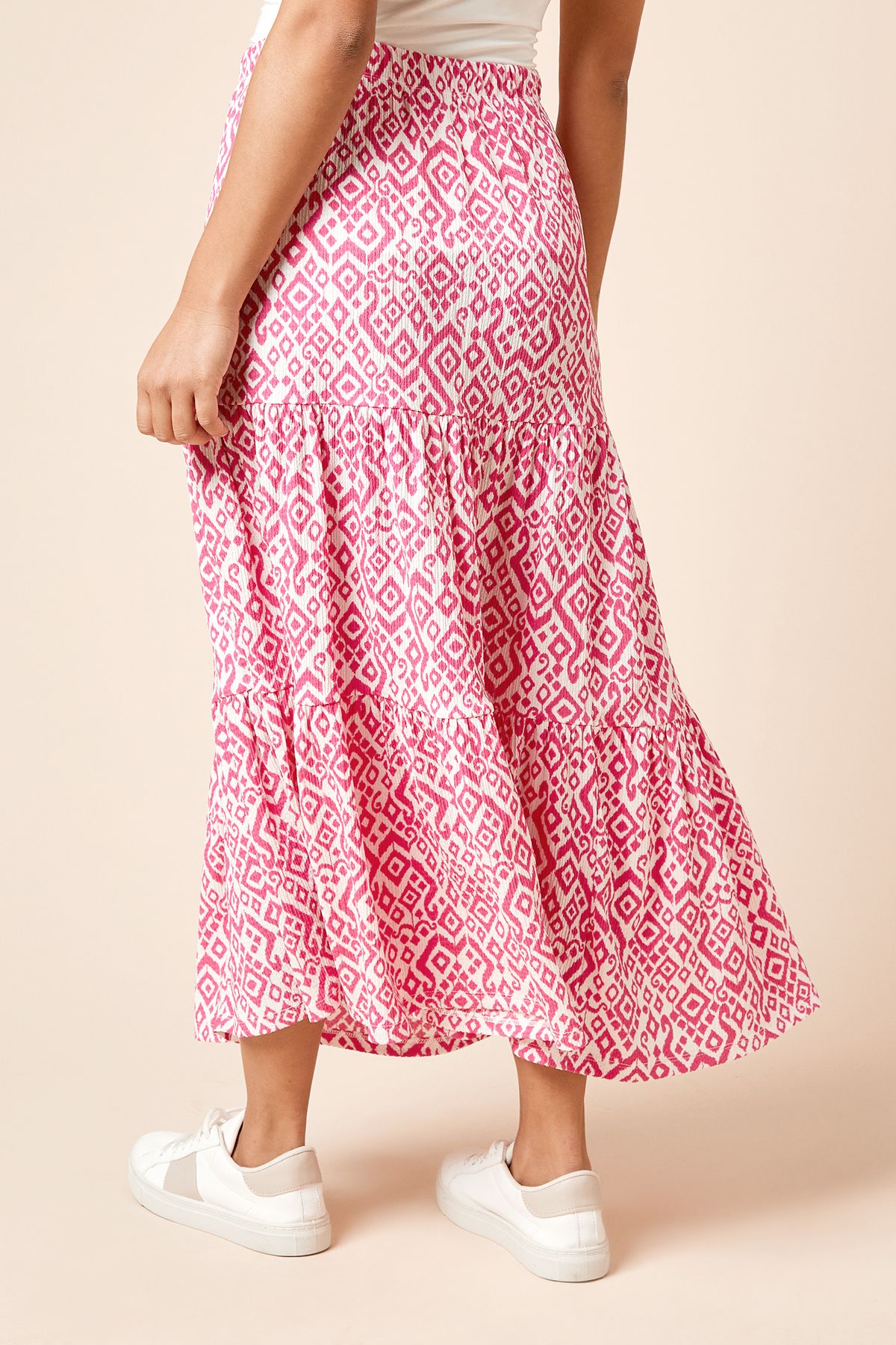 Dorothy Perkins Petite Printed Tiered Maxi Jersey Skirt Pink image 3