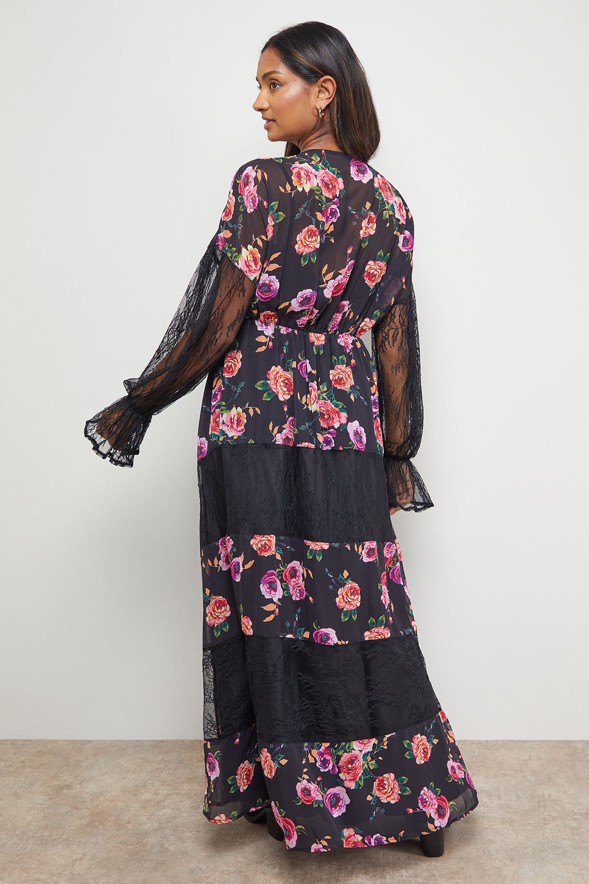 Oasis Printed Lace Panel Detail V Neck Midaxi Dress Floral image 3