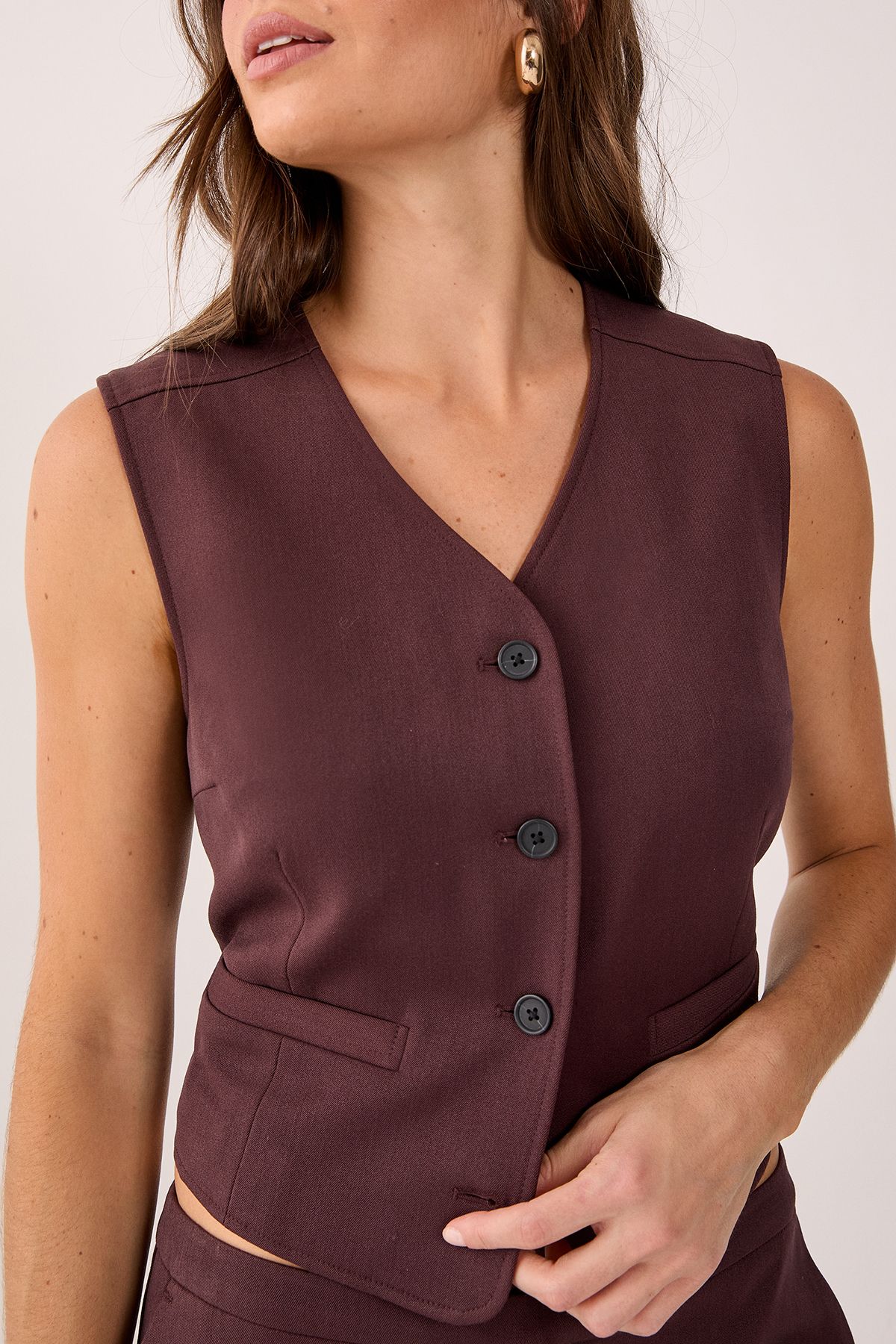 NastyGal Tailored Boxy Button Through Waistcoat Chocolate image 3