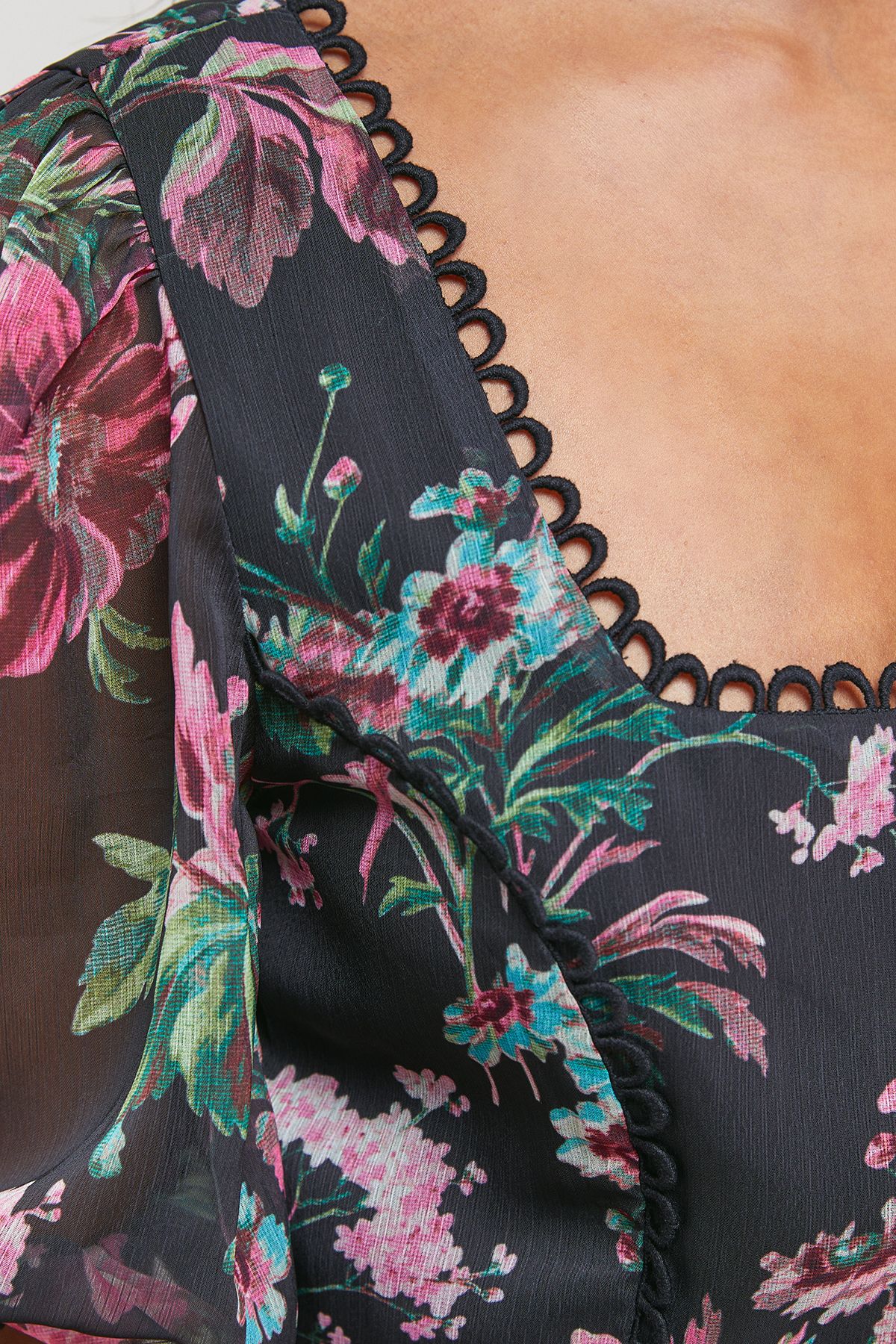 Oasis Printed Square Neck Scallop edge Puff Sleeve Midi Dress Multi image 5