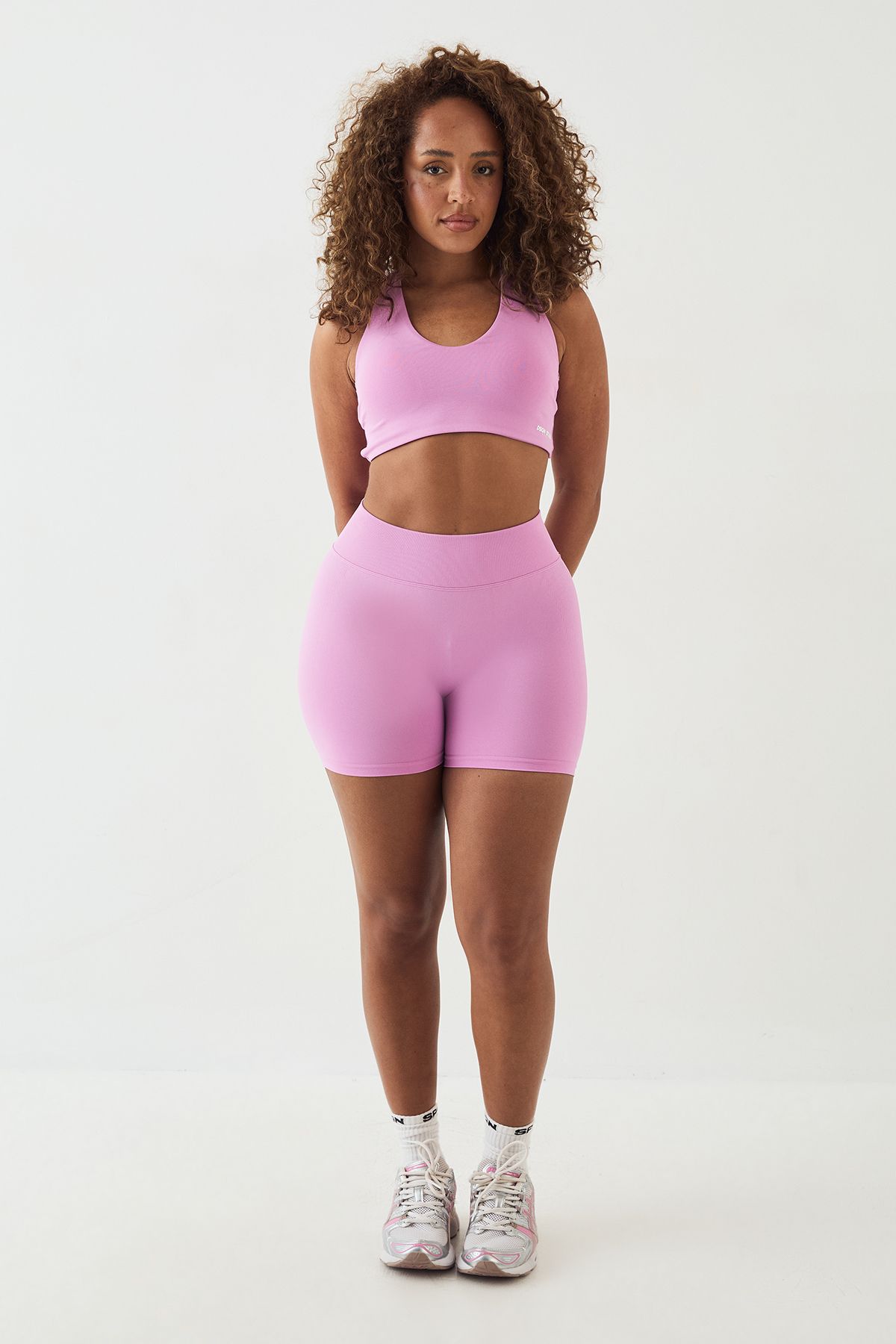 DSGN Studio DSGN Studio Sport Ultra Contour Seamless Scrunch Bum Short Orchid image 5