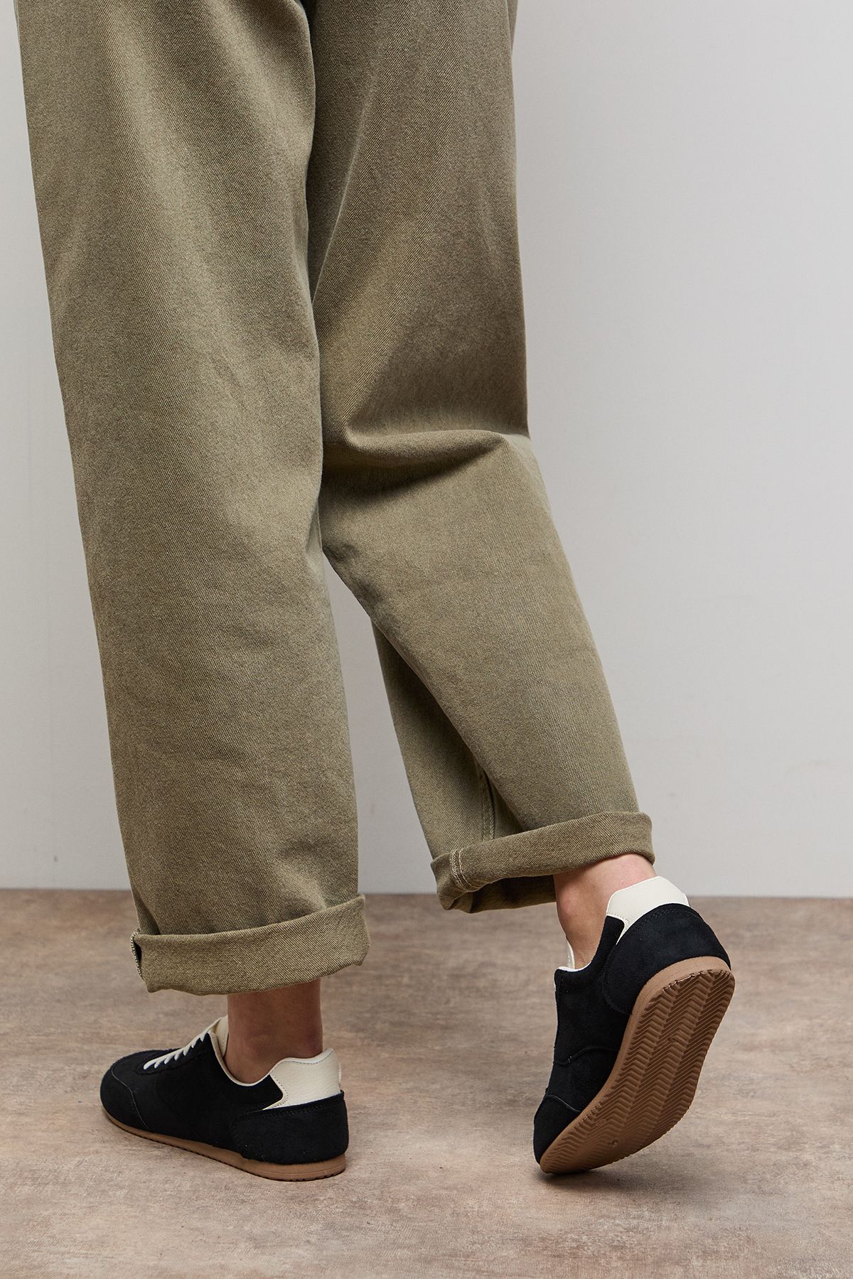 Oasis Jenny Faux Suede Lace Up Trainers Natural Black image 4