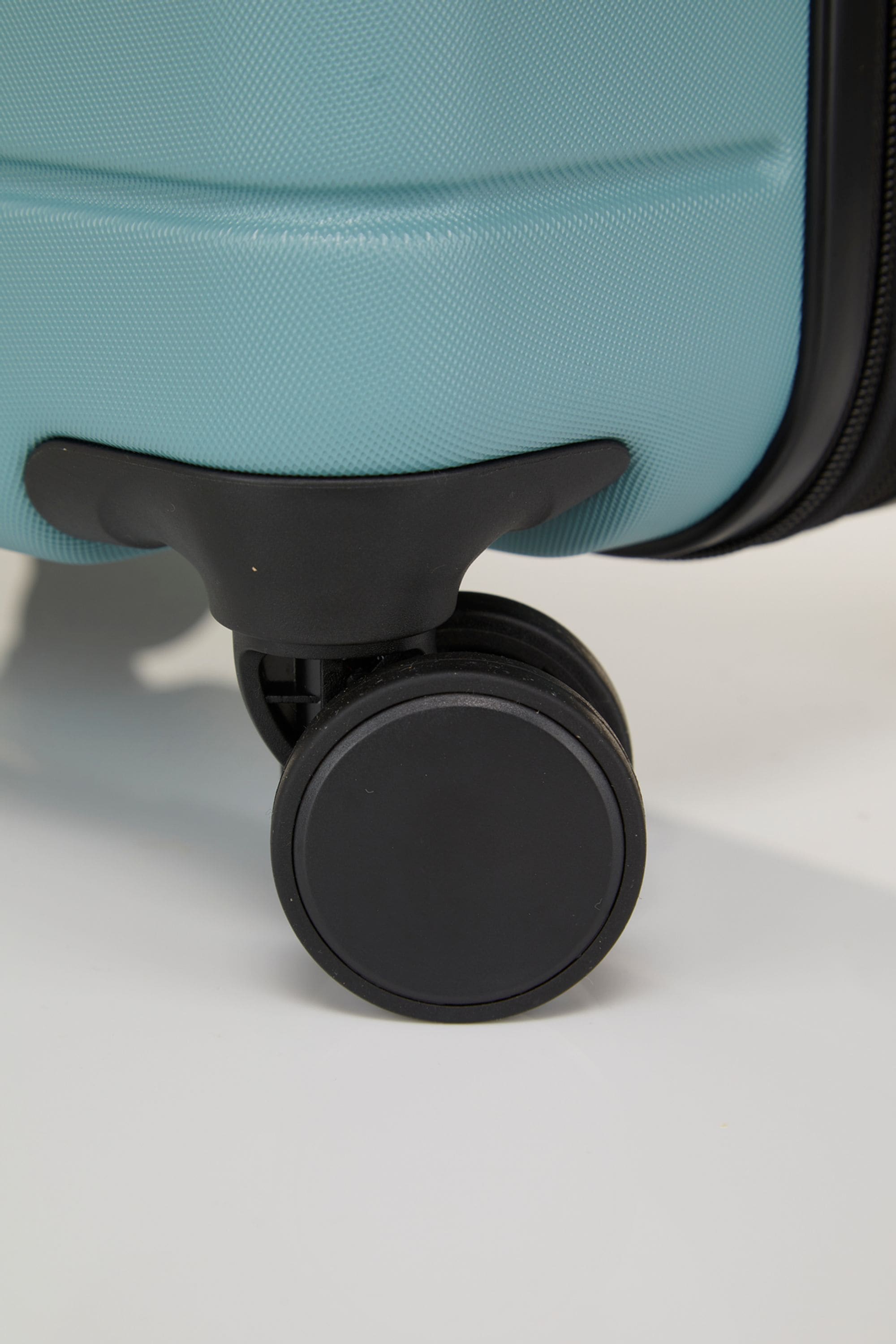 Nere Travel Stori Medium Suitcase image 6