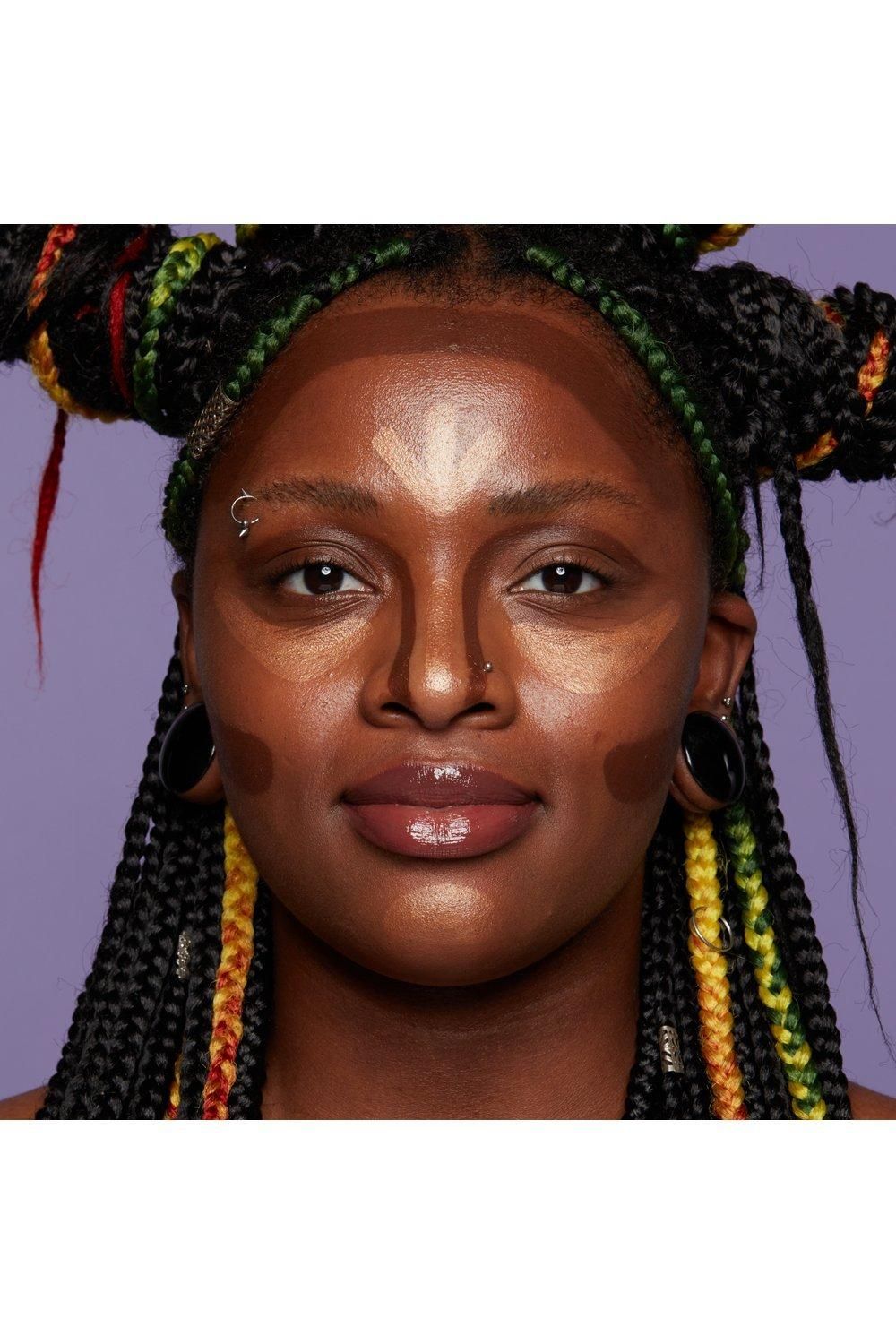 NYX Professional Makeup Wonder Stick Highlight & Contour Stick Deep image 3