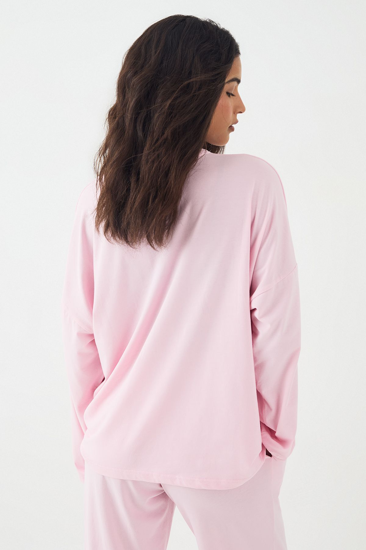 DSGN Studio DSGN Studio Lounge Long Sleeve Oversized Supersoft T-Shirt Baby Pink image 2