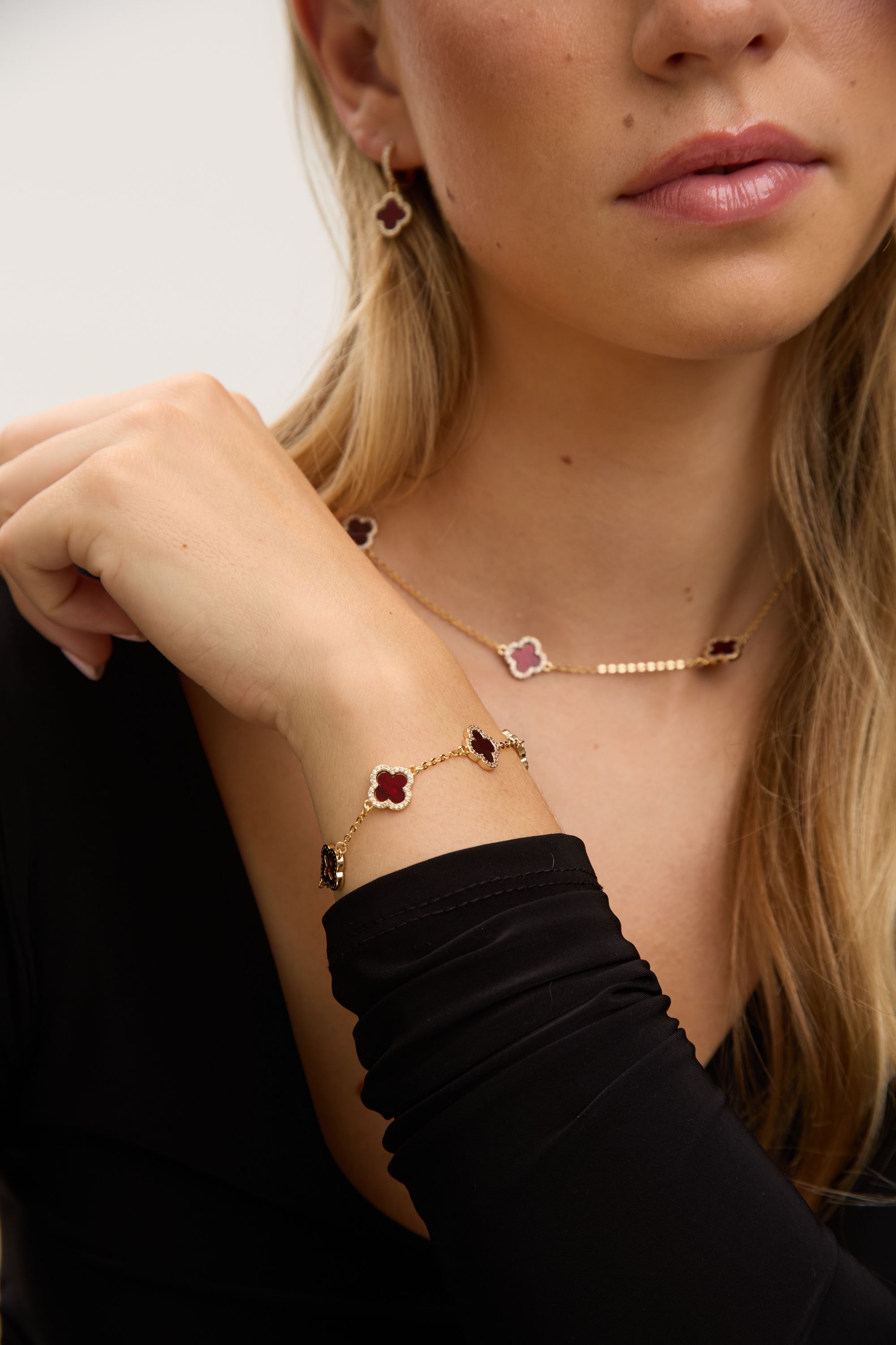 Jon Richard Gold Plated Carnelian Clover Bracelet image 2