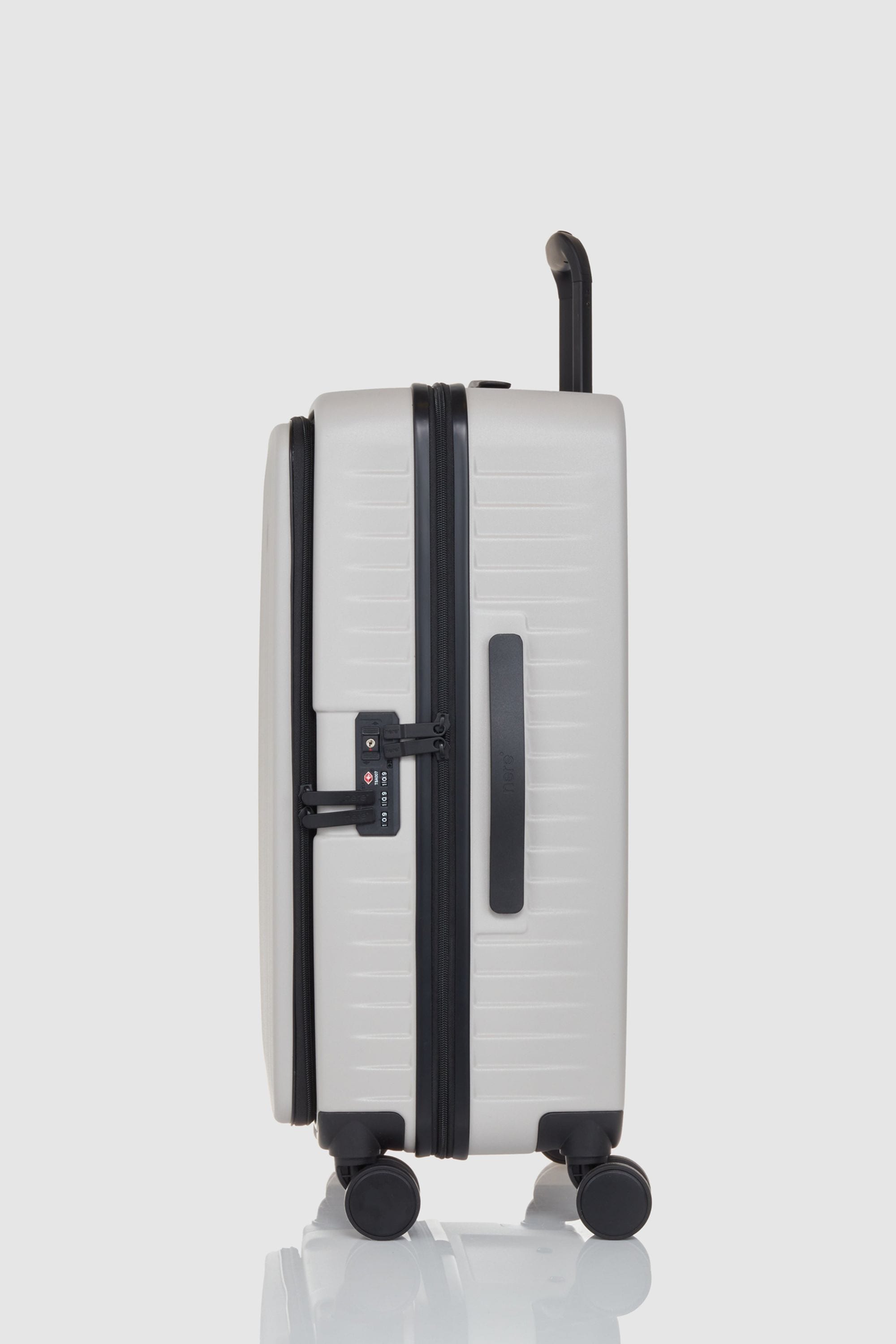 Nere Travel Venture Dual Open Medium Suitcase image 2