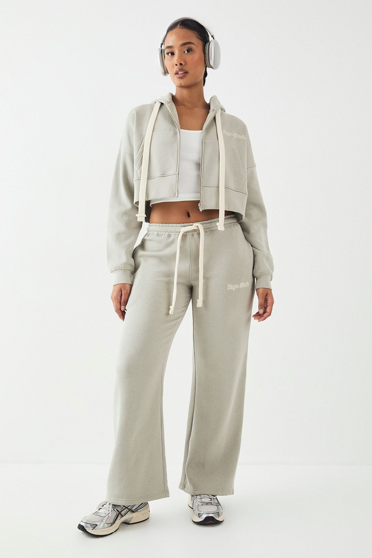 DSGN Studio DSGN Studio Contrast Drawcord Straight Leg Jogger Khaki image 5