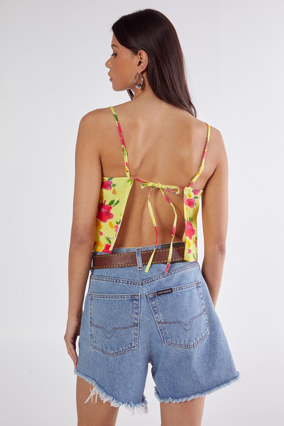NastyGal Floral Linen Mix Lace Trim Soft Corset Top Lemon image 4