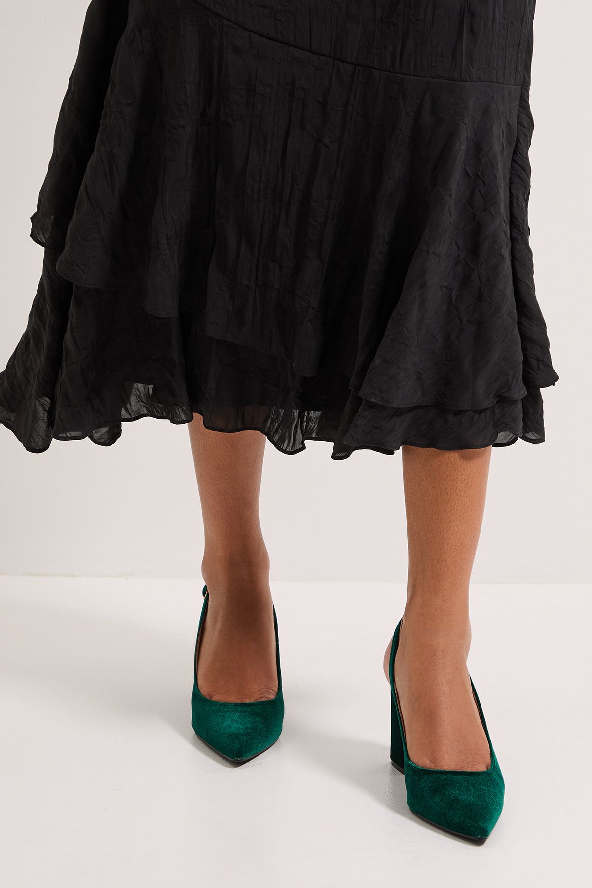 Dorothy Perkins Ellens Velvet Pointed High Block Heel Slingback Court Shoes Emerald image 3