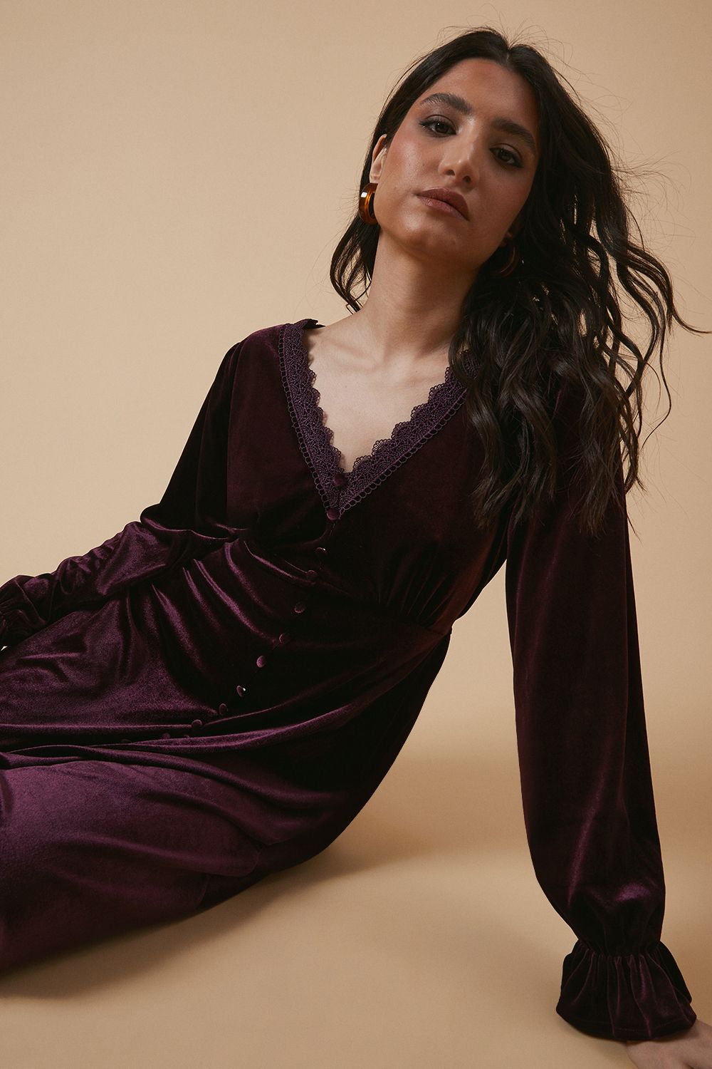 Oasis Velvet Lace Trim Button Through Midi Dress Berry image 5