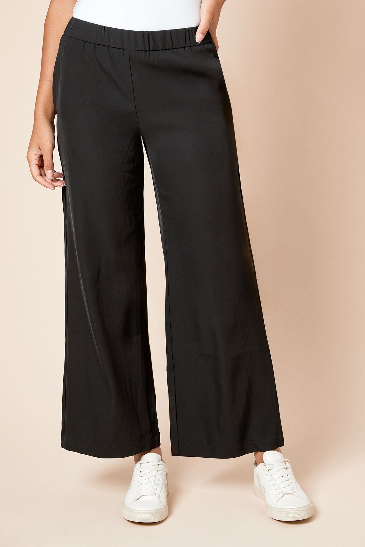 Dorothy Perkins Elasticated Waist Straight Leg Trouser Black image 2