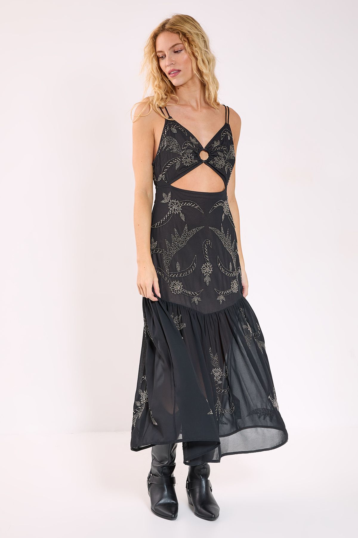 NastyGal Paisley Hand Beaded Ring Cut Out Volume Maxi Dress Black image 4