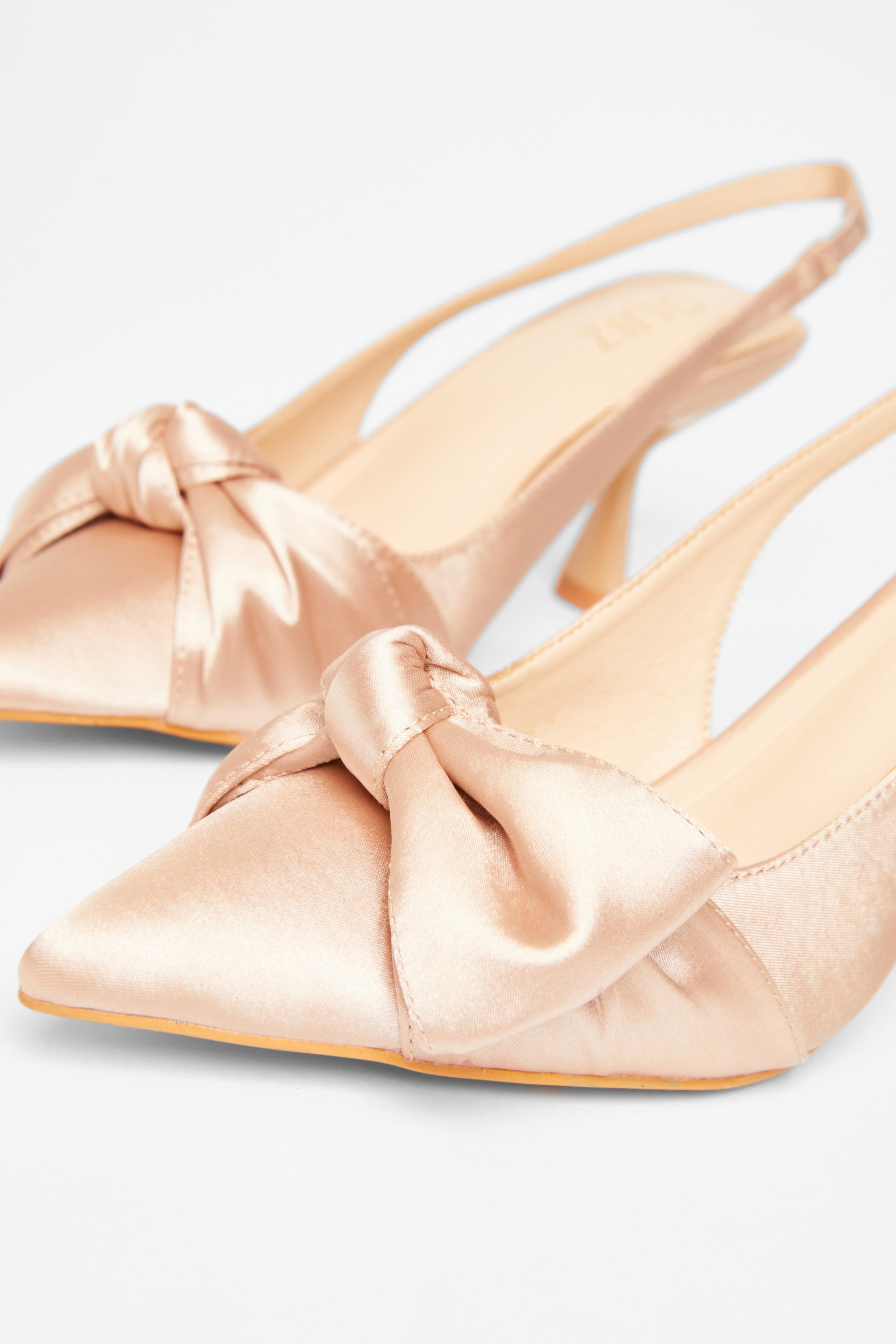 Quiz Off White Sling Back Bow Heels image 4