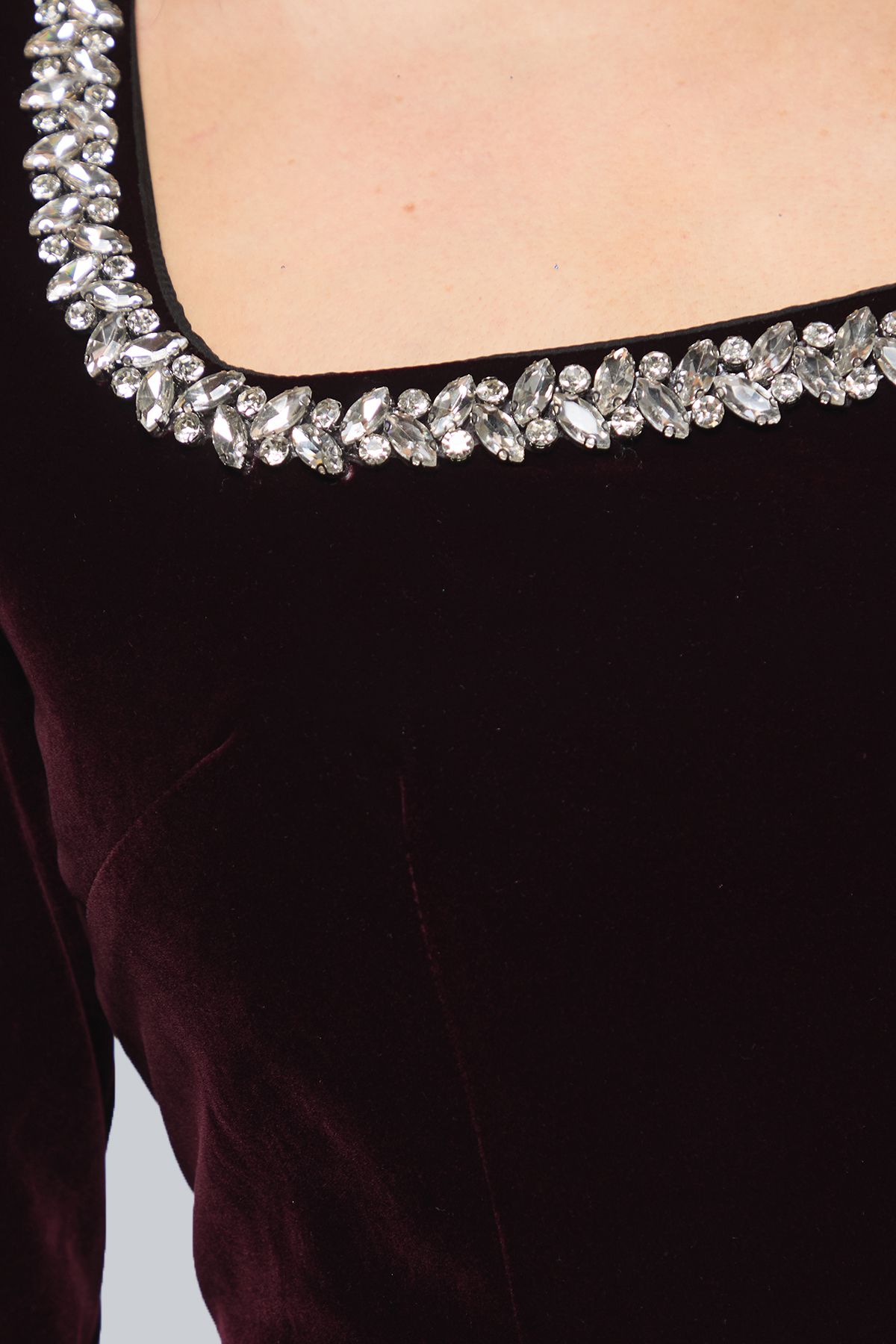 Dorothy Perkins Velvet Embellished Neckline Structured Mini Dress Berry image 5