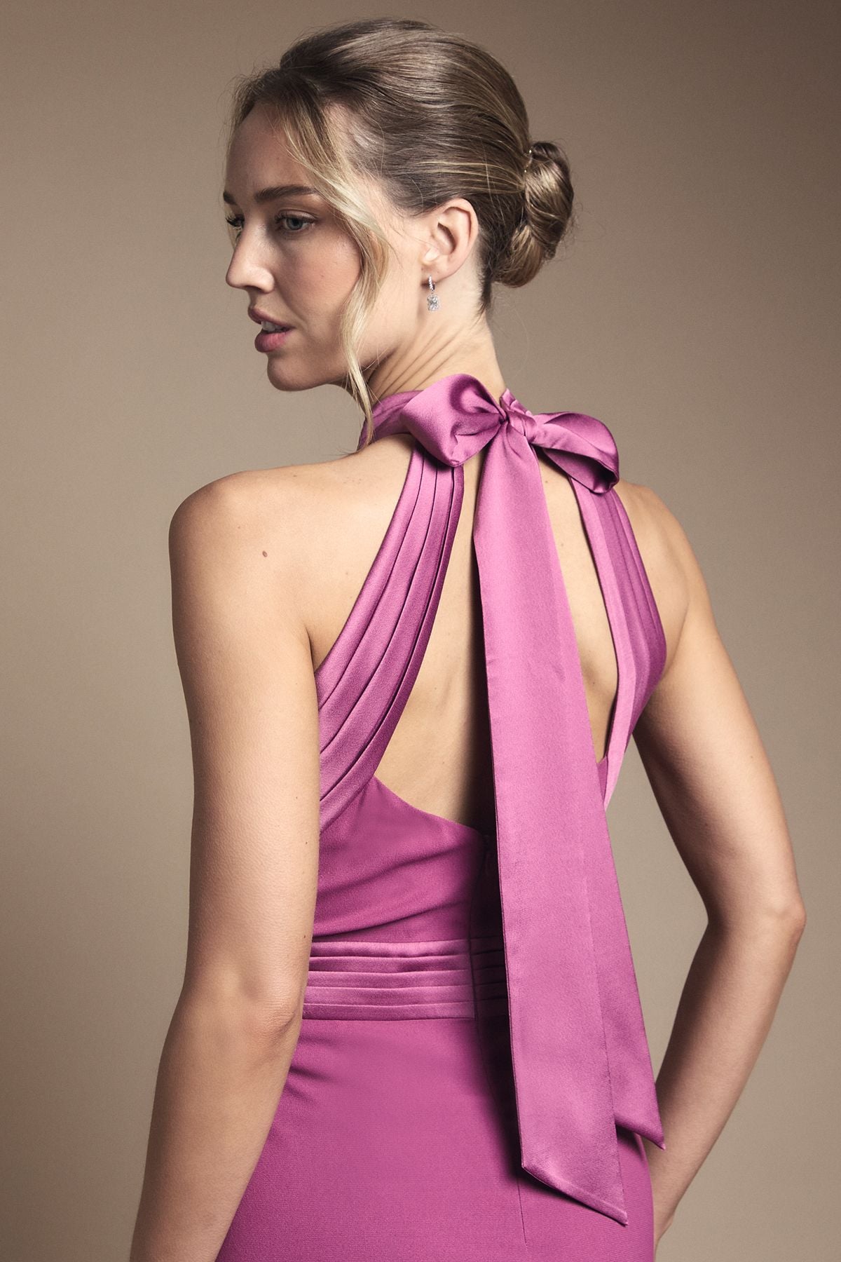 Oasis Halter Pleat Detail Maxi Bridesmaid Dress Pink image 5