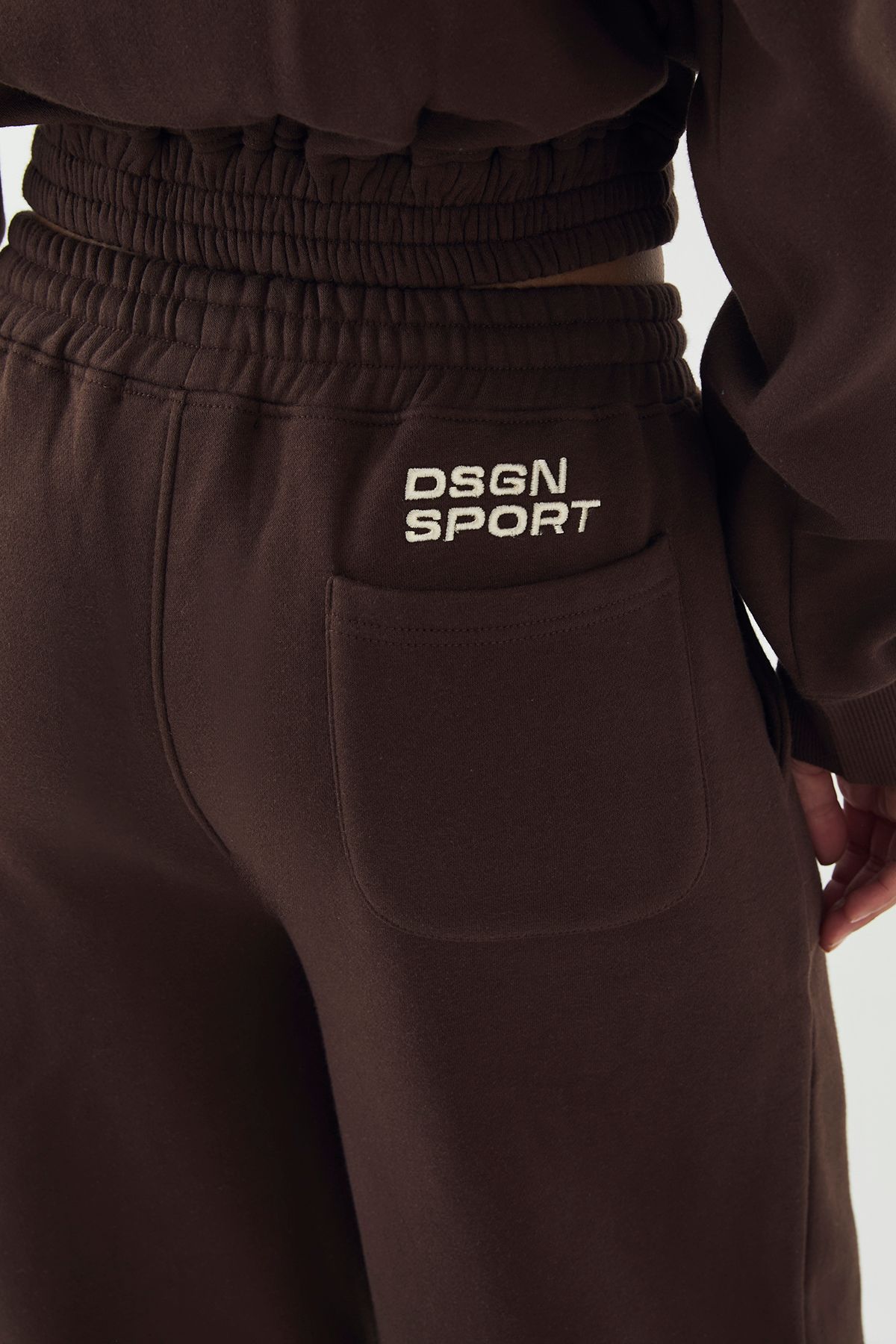 DSGN Studio DSGN Studio Sport Boxy Zip Through Hooded Tracksuit Dark Chocolate image 4