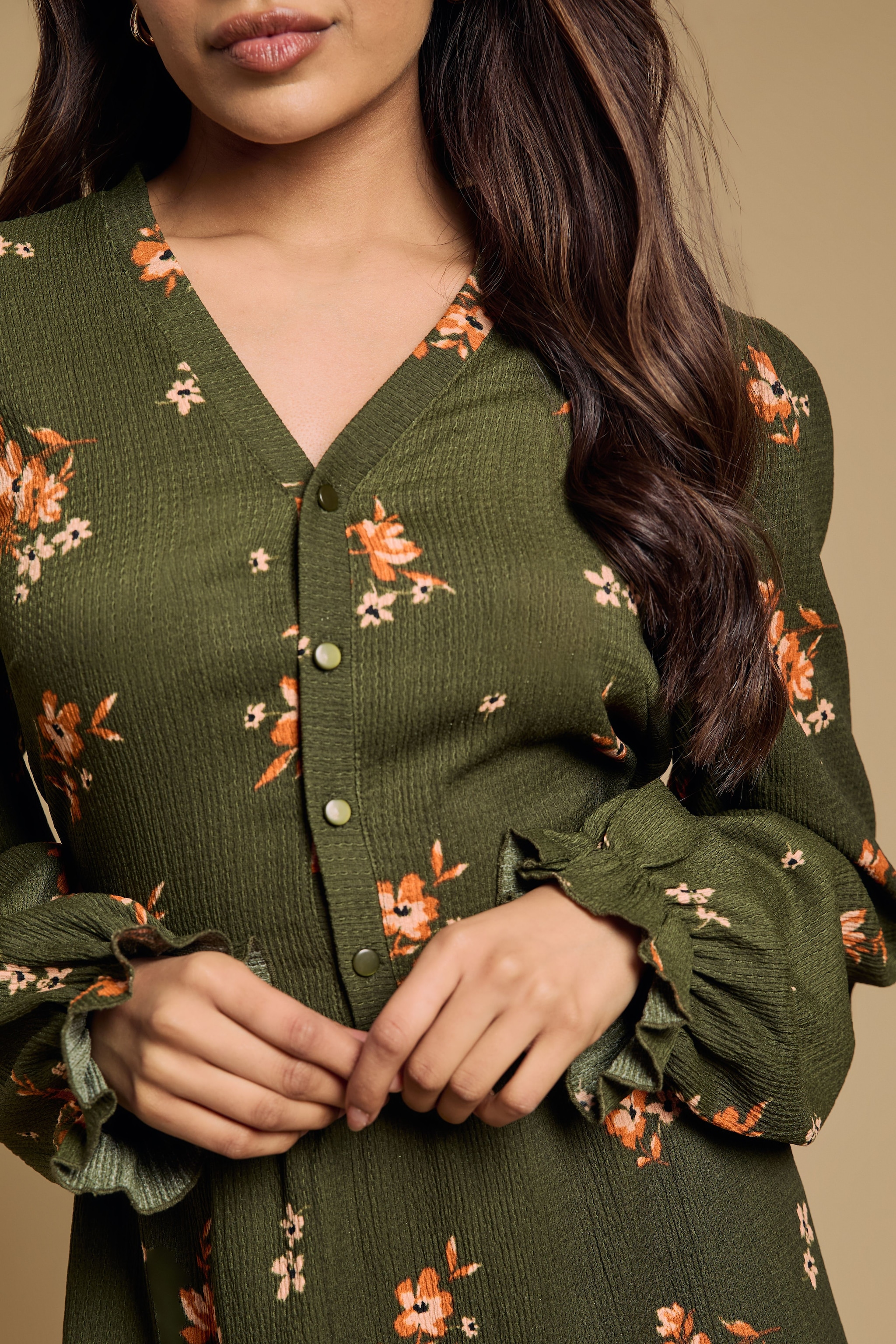 Dorothy Perkins Petite Floral Button Detail Blouson Sleeve Jersey Mini Dress Floral image 5