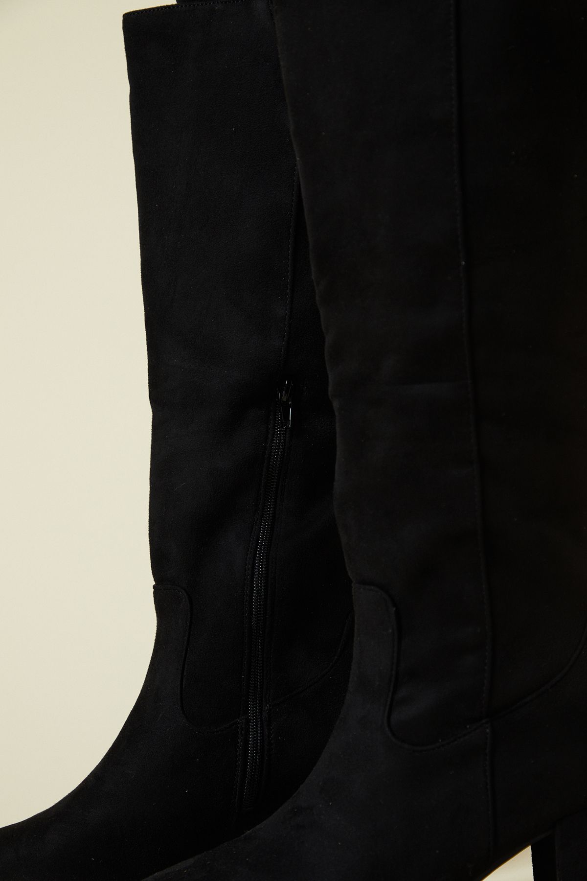 Dorothy Perkins Wide Fit Keeley Round Toe Medium Block Heel Knee High Boots Natural Black image 3
