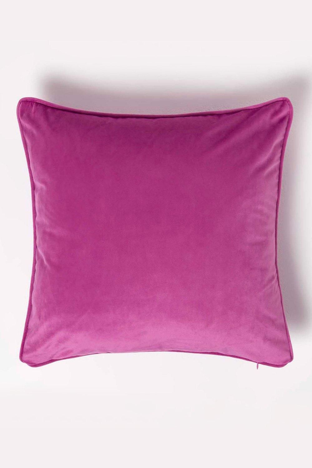 Homescapes Filled Velvet Cushion with Piped Edge 46 x 46 cm image 3