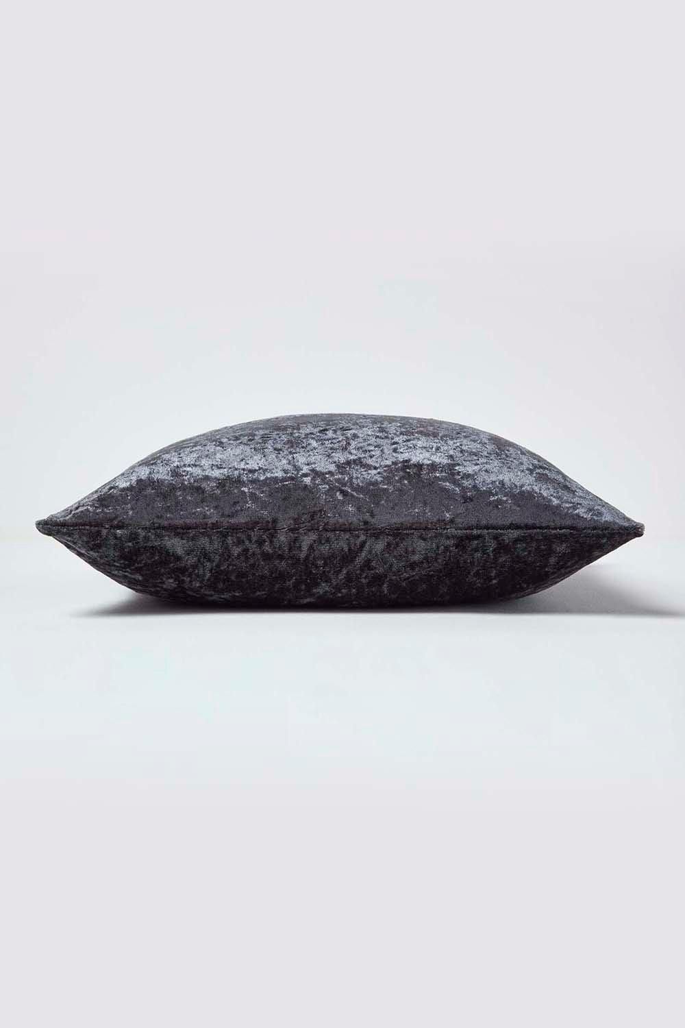 Homescapes Luxury Crushed Velvet Cushion Cover image 3