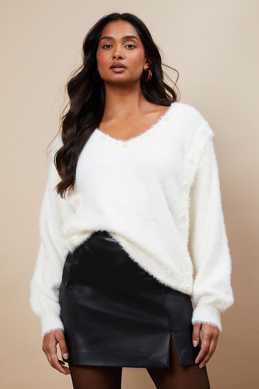 Oasis Eyelash Knitted Pearl Embellished V Neck Jumper Ivory image 4