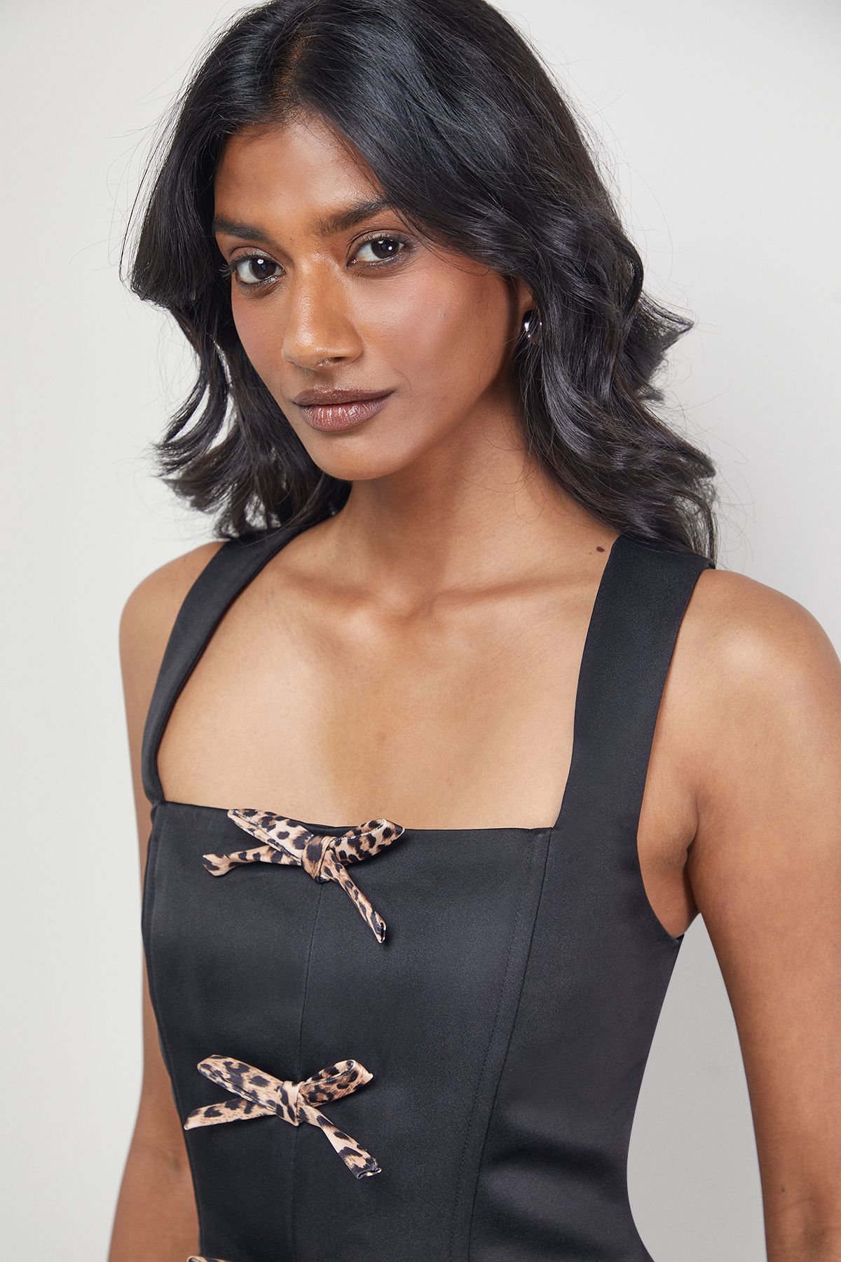 Warehouse Satin Tie Front Corset Top Black image 4