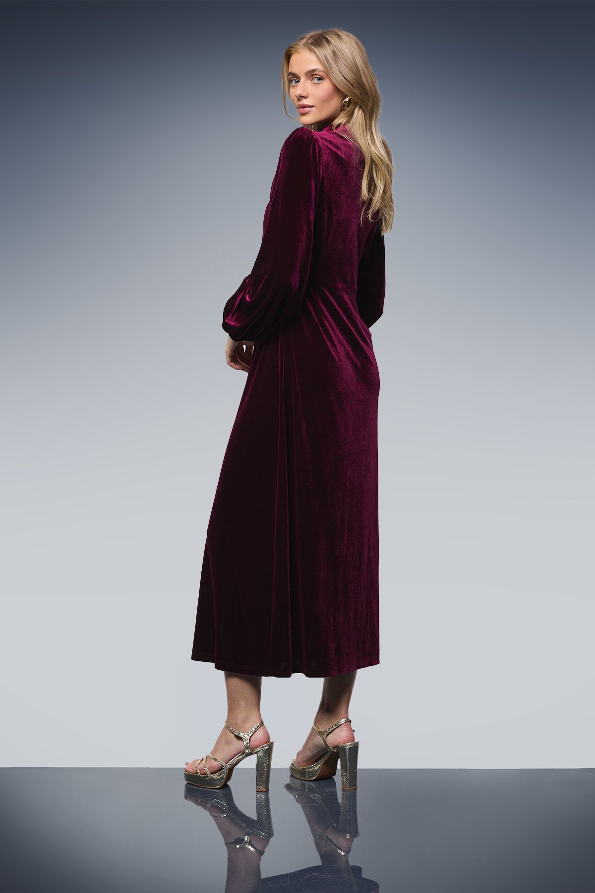 Oasis Occasion Velvet High Neck Midi Dress Plum image 3