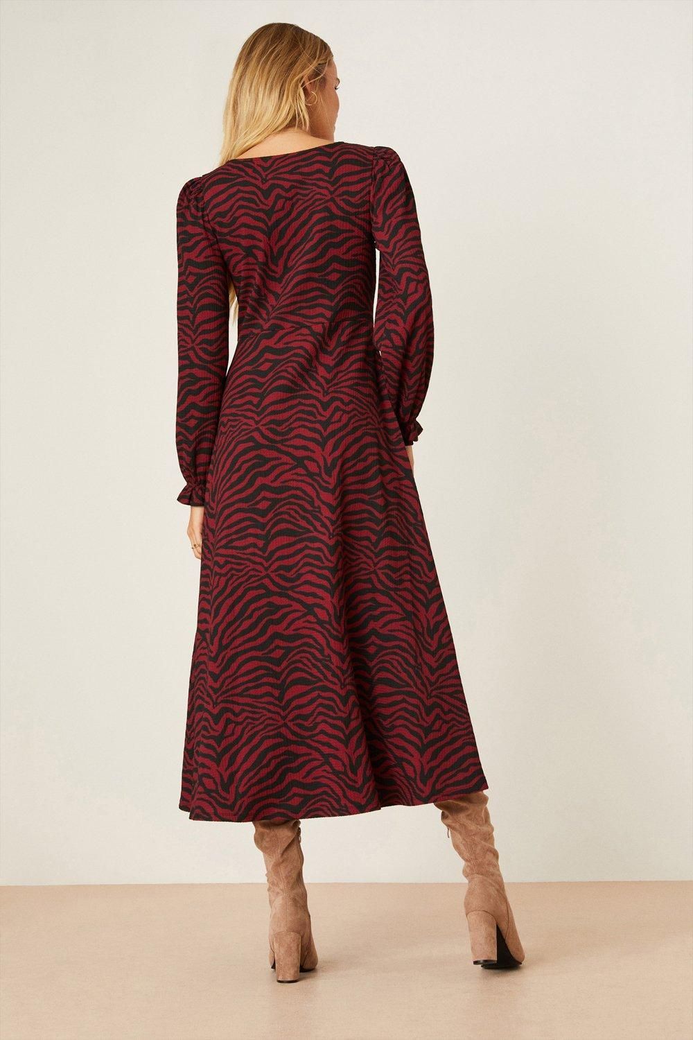 Dorothy Perkins Berry Zebra V Neck Midi Dress Berry image 3