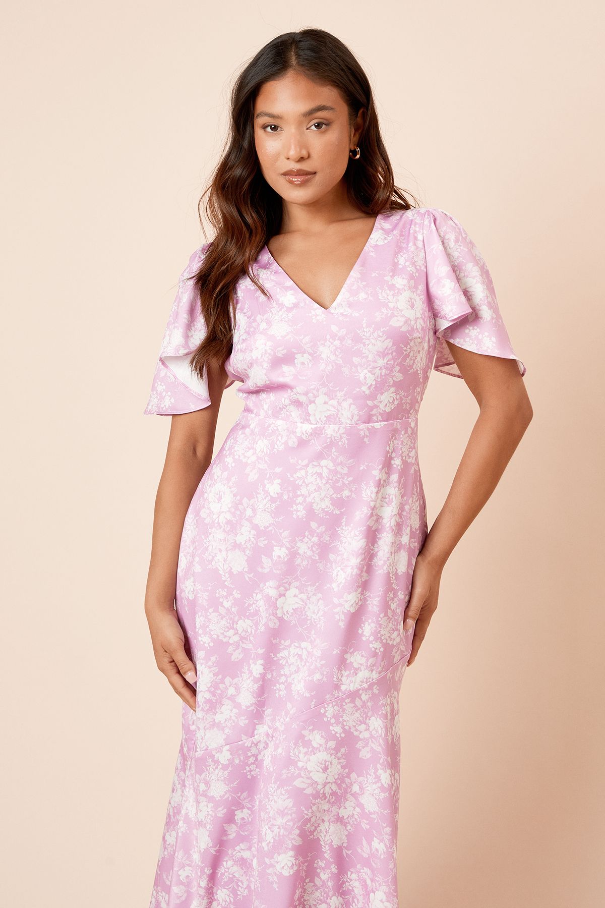 Dorothy Perkins DP Luxe Petite Angel Sleeve V Neck Maxi Dress Lilac image 2