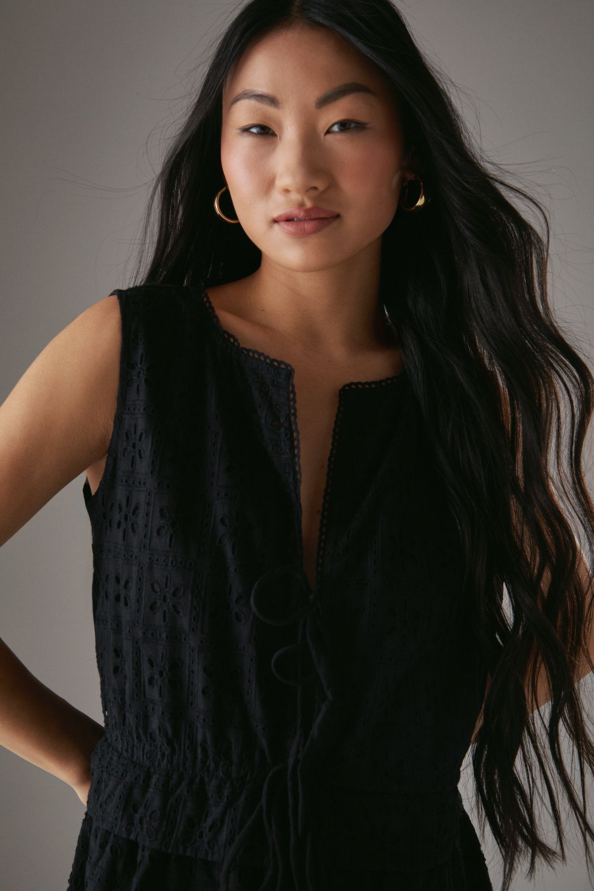 Warehouse Petite Broderie Drawstring Detail Sleeveless Midi Sundress Black image 2