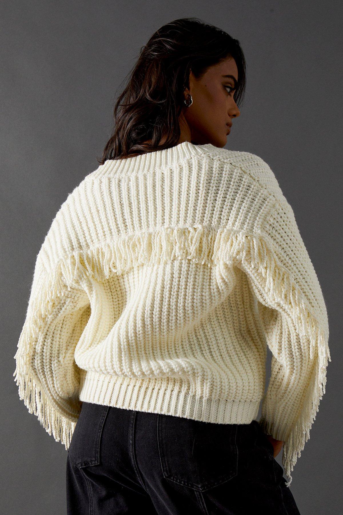 Warehouse Fringed Back V Neck Jumper image 3