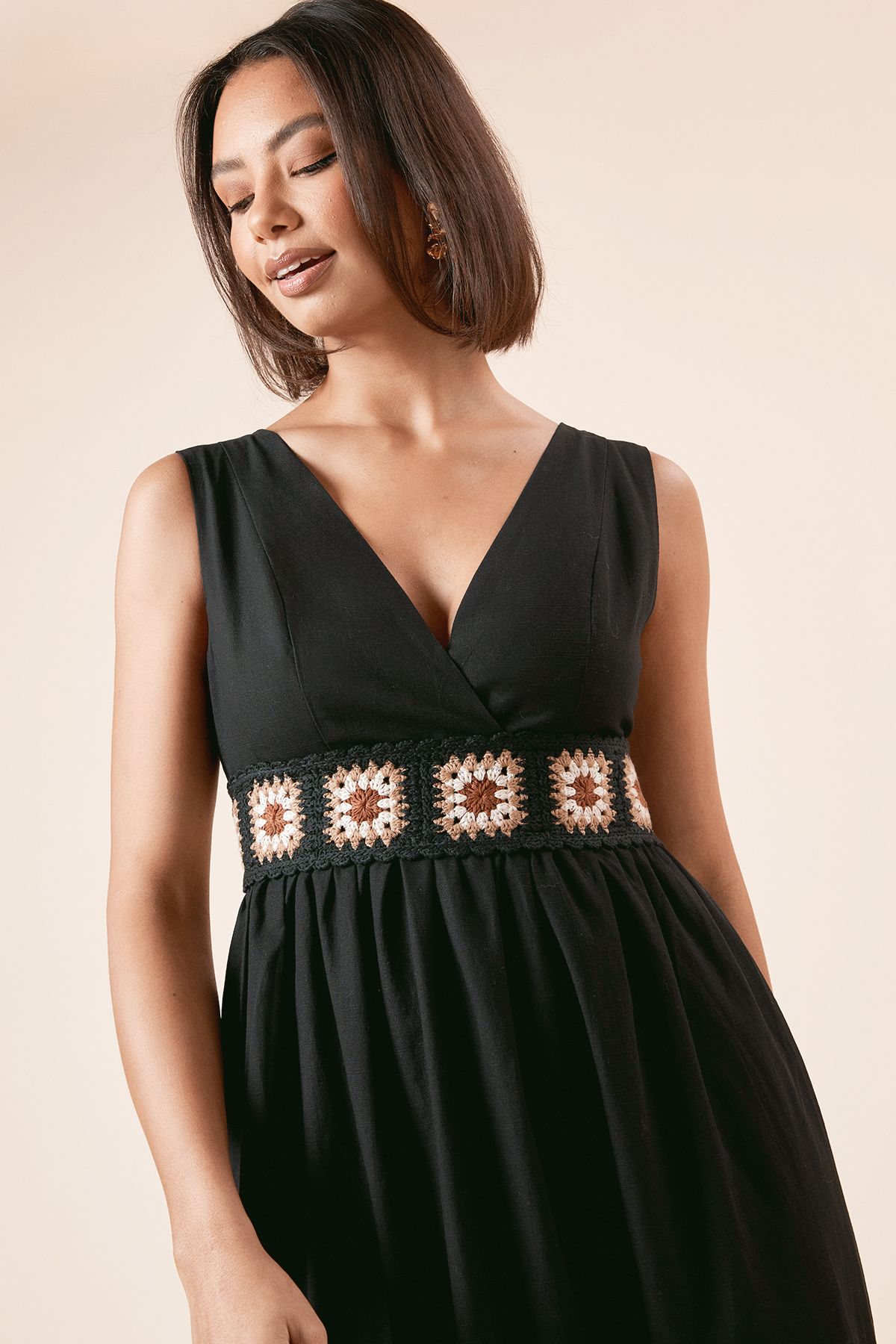 Dorothy Perkins Trim Wrap Front Tie Back Maxi Dress Black image 2