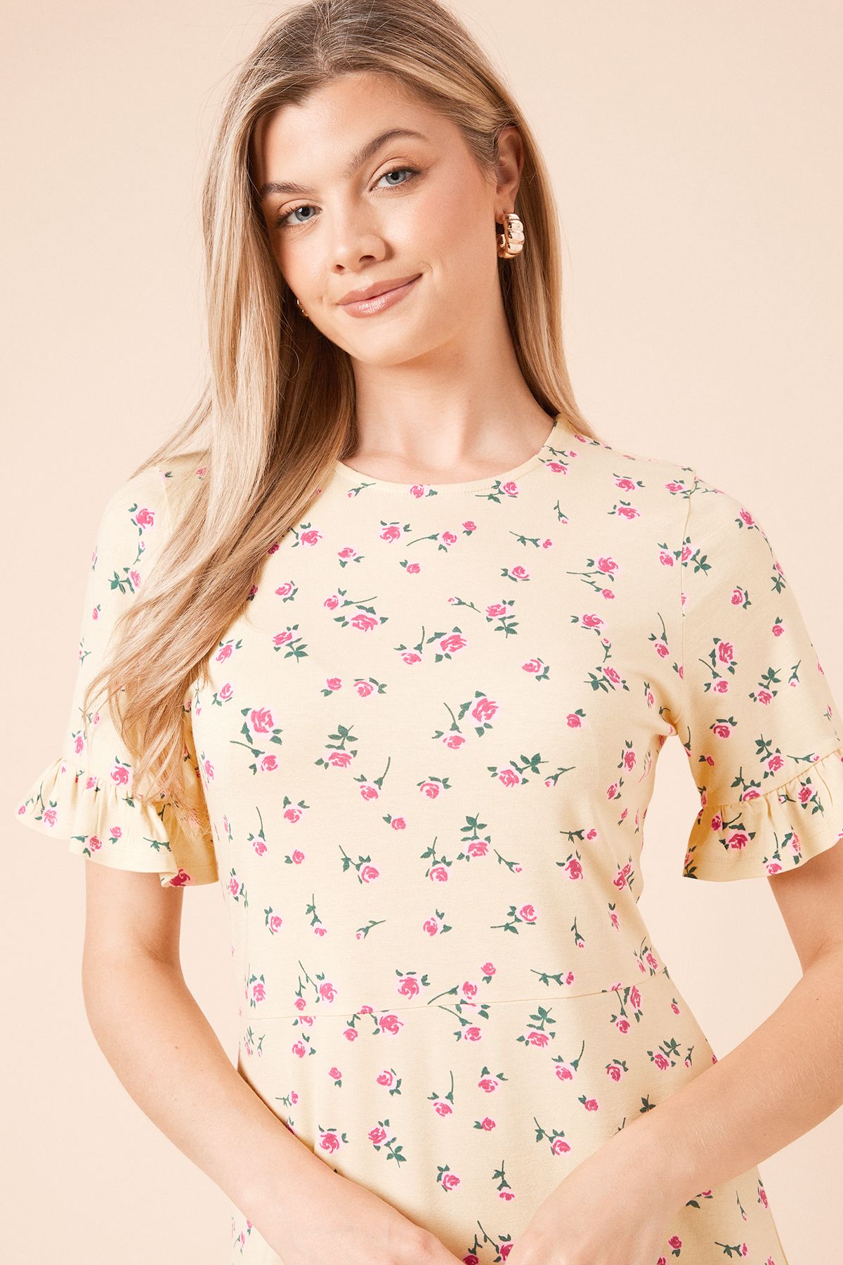 Dorothy Perkins Yellow Ditsy Short Sleeve Frill Hem Mini Dress Yellow image 3