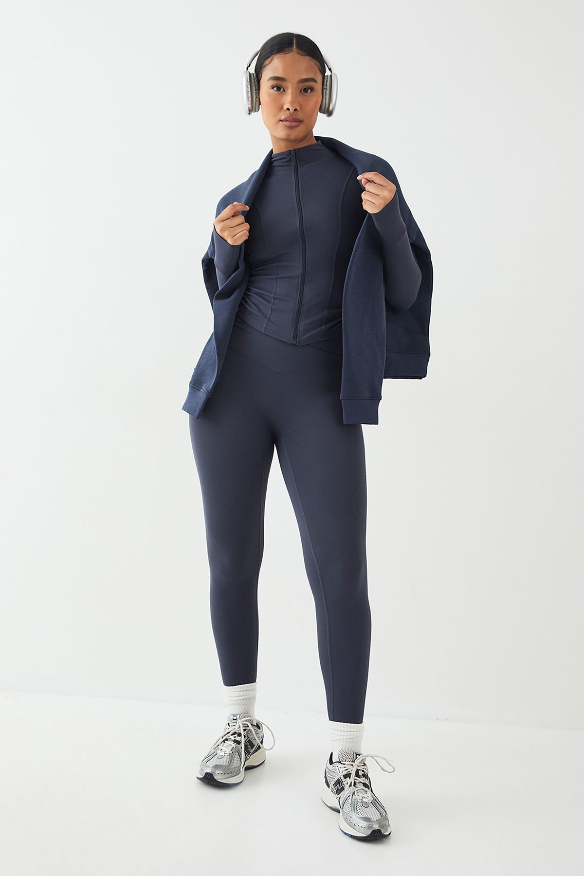 DSGN Studio DSGN Studio Highwaist Ultra Sculpt Wrap Waist Legging Midnight image 3