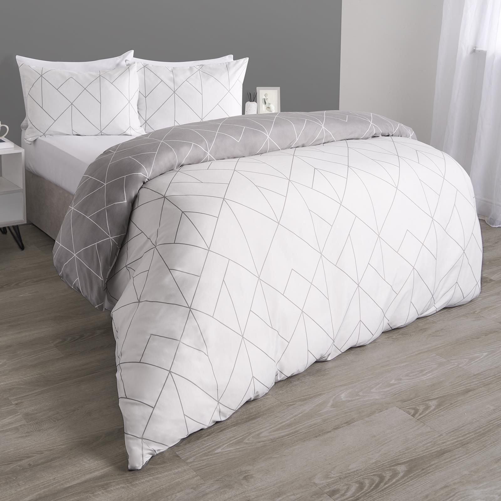 OHS Geometric Reversible Bedding Set Soft Duvet Cover with Pillowcase image 5