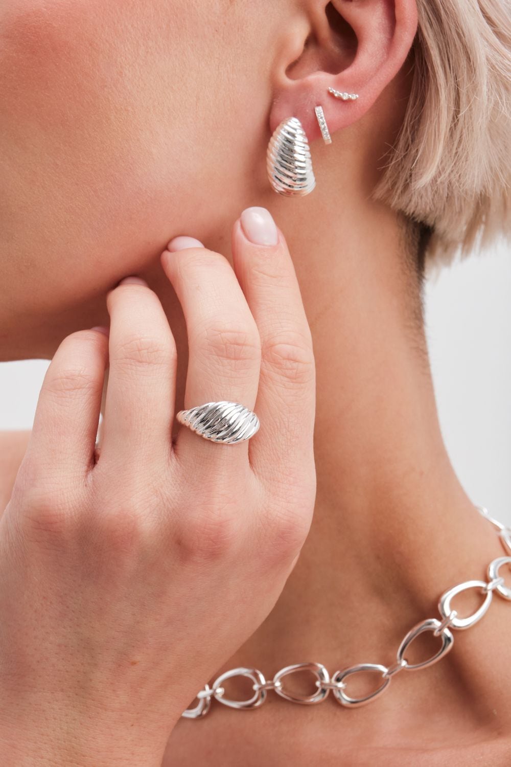 Inicio Recycled Sterling Silver Plated Open Linked Necklace - Gift Pouch image 4