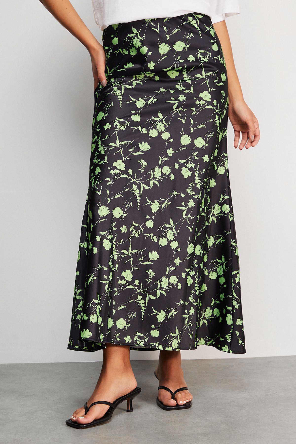 Warehouse HCD Print Satin Bias Midi Skirt Lime image 2