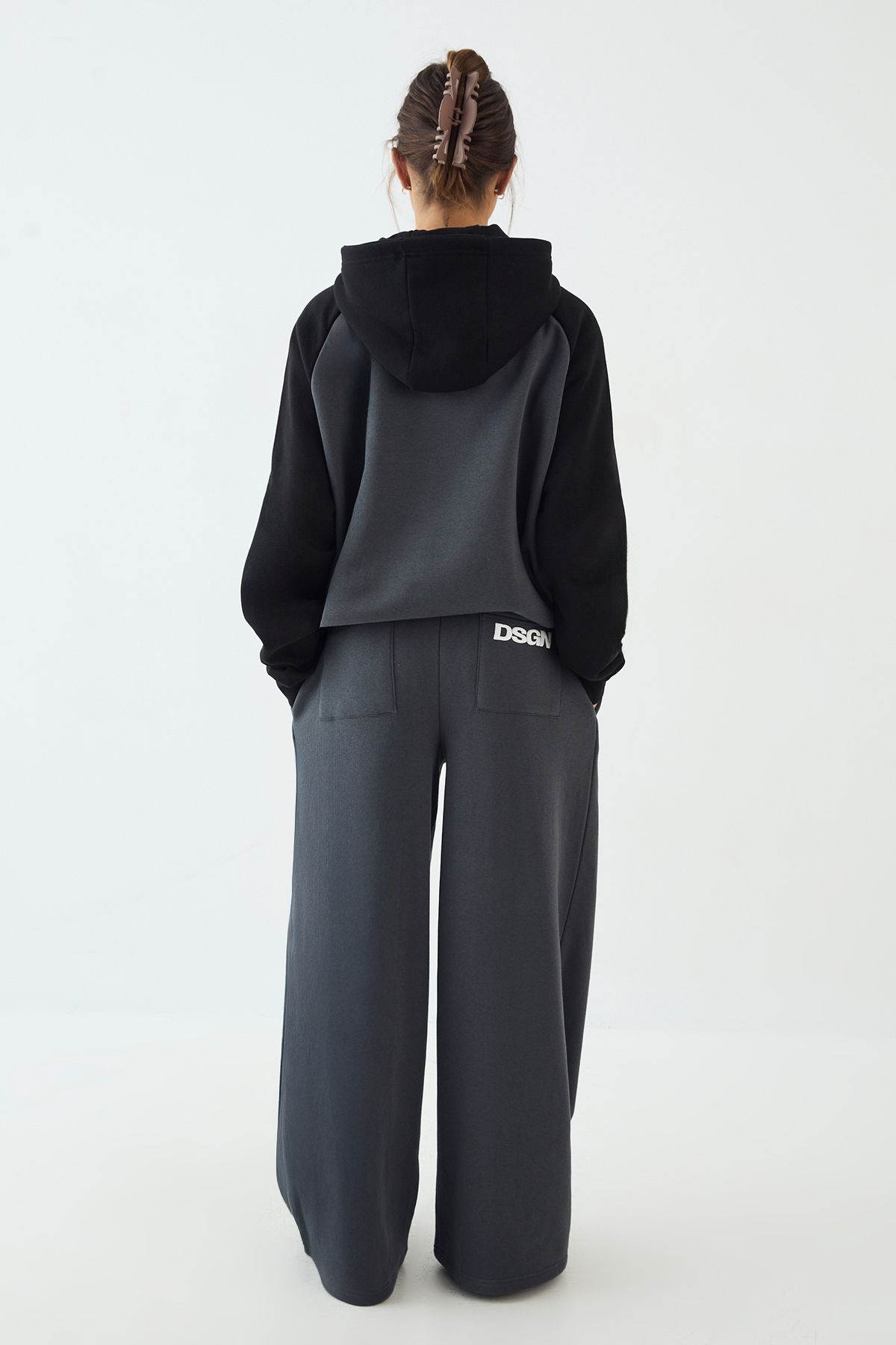 DSGN Studio DSGN Studio Colour Block Oversized Hooded Tracksuit Charcoal image 2
