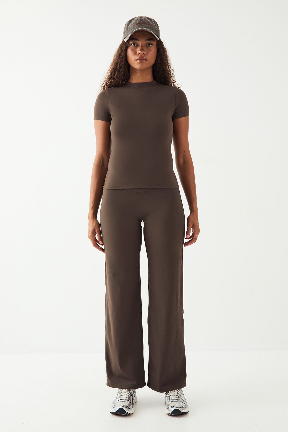 DSGN Studio DSGN Studio Ultra Sculpt Short Sleeve Top Espresso image 5