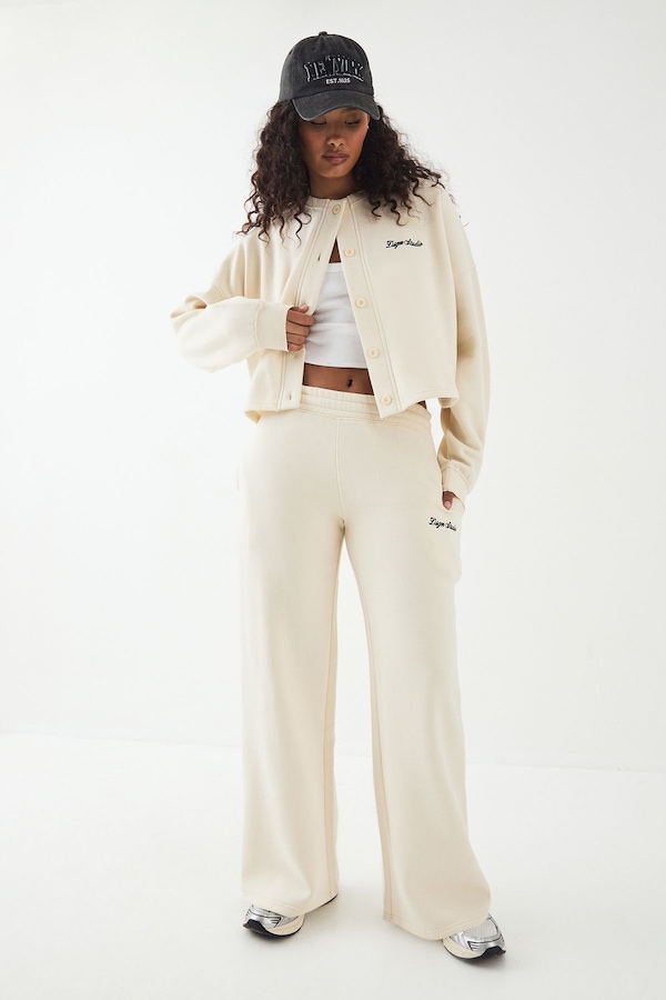 DSGN Studio DSGN Studio Straight Leg Jogger Cream