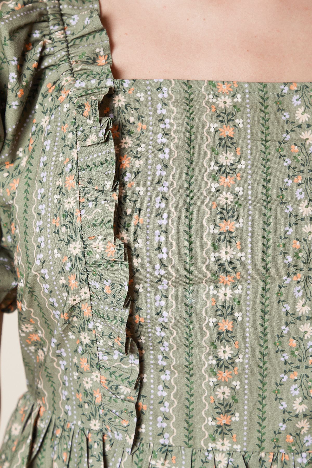 Dorothy Perkins Petite Green Linear Poplin Ruffle Square Neck Midi Dress Green image 5