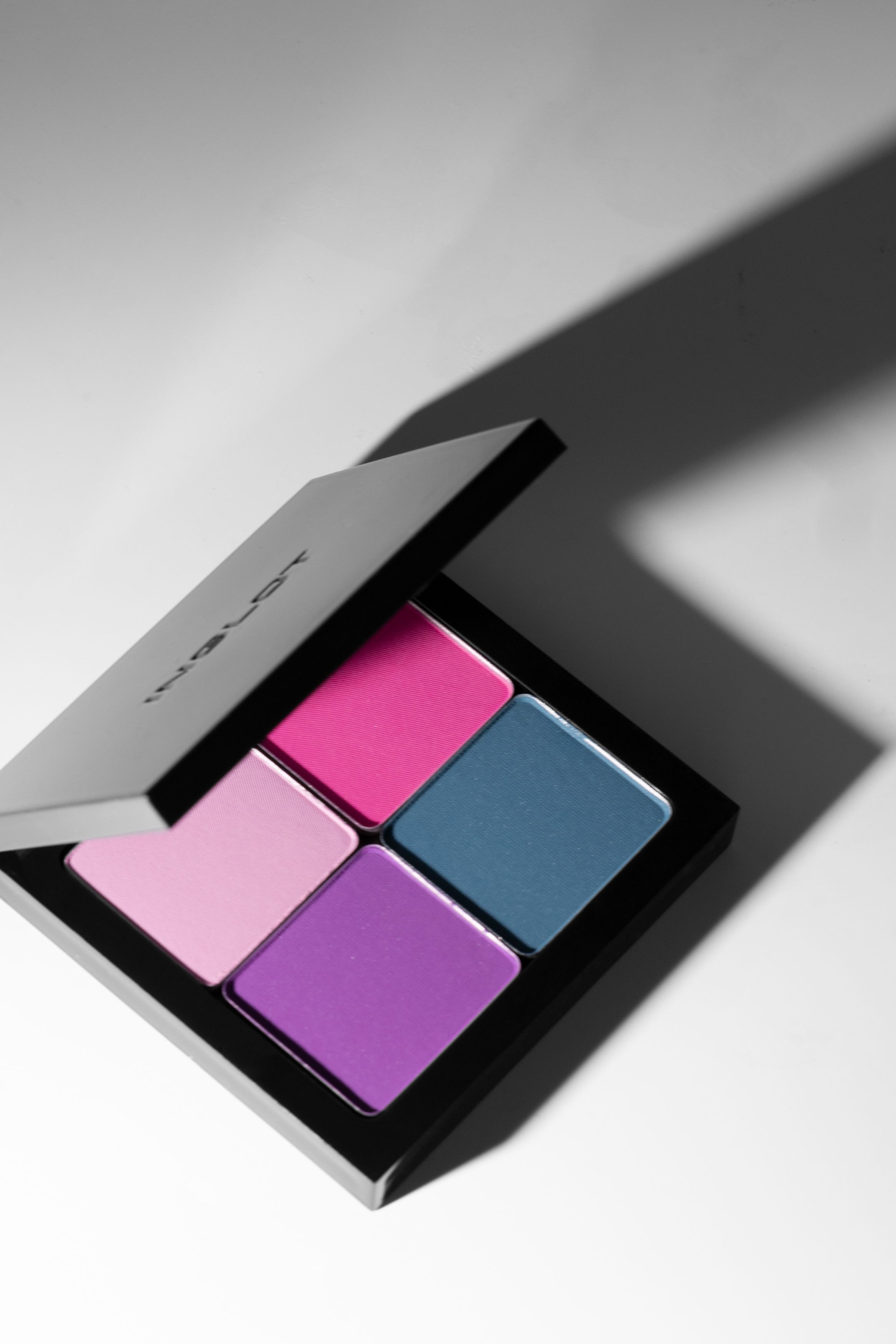 INGLOT Freedom System Eye Shadow Matte NF image 4