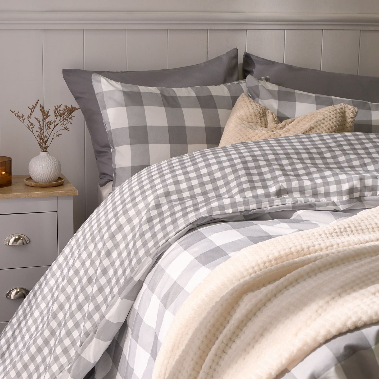 OHS Gingham Reversible Bedding Set Duvet Cover with Pillowcase image 3