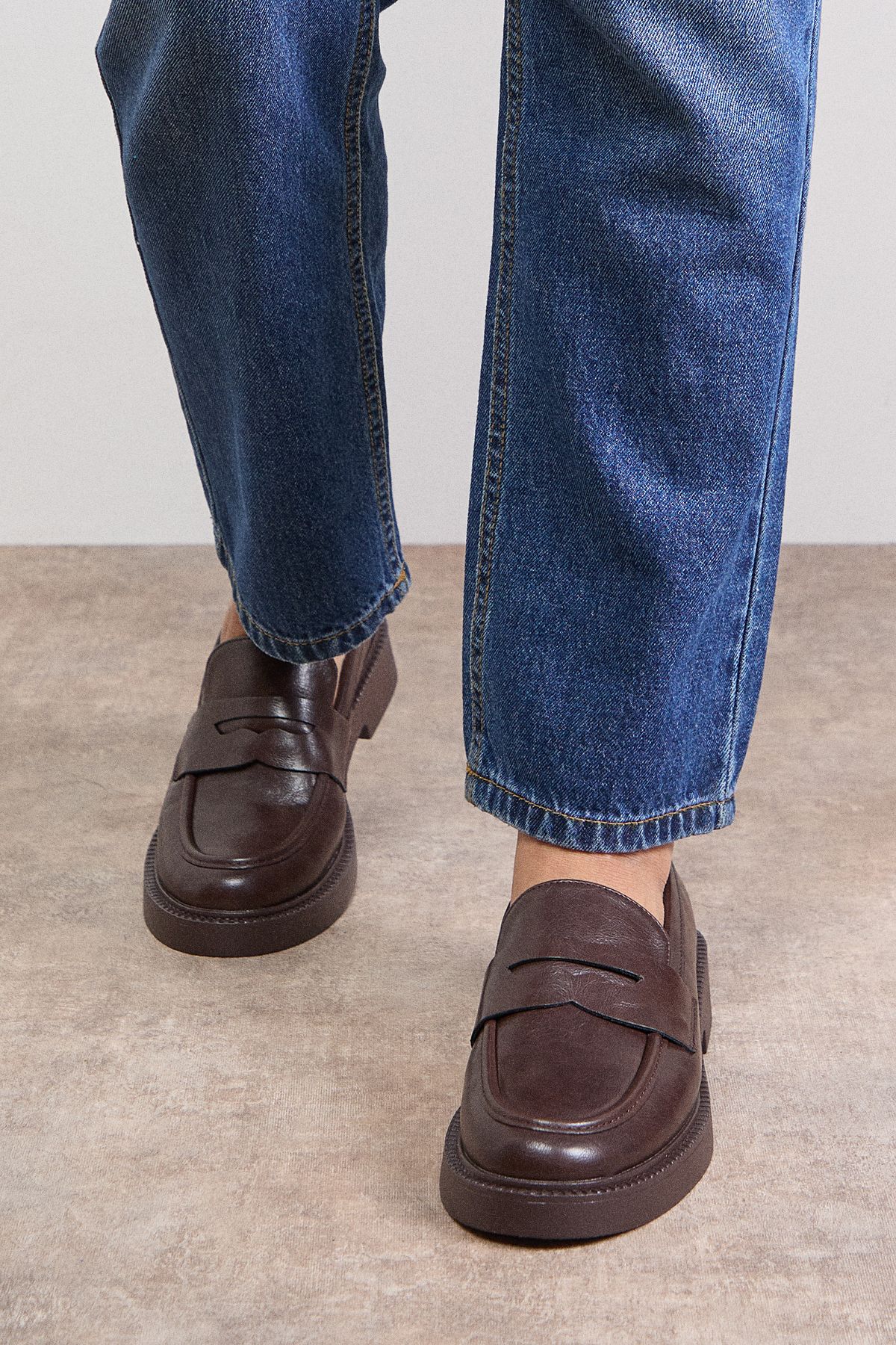 Oasis Paige Faux Leather Chunky Penny Loafers Chocolate image 3