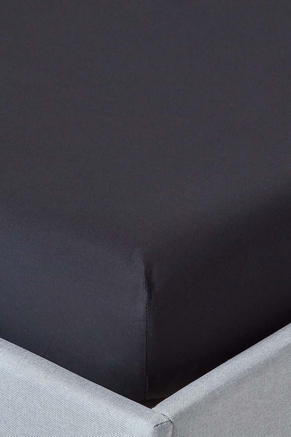 Homescapes Egyptian Cotton Deep Fitted Sheet 18 inch 200 Thread Count